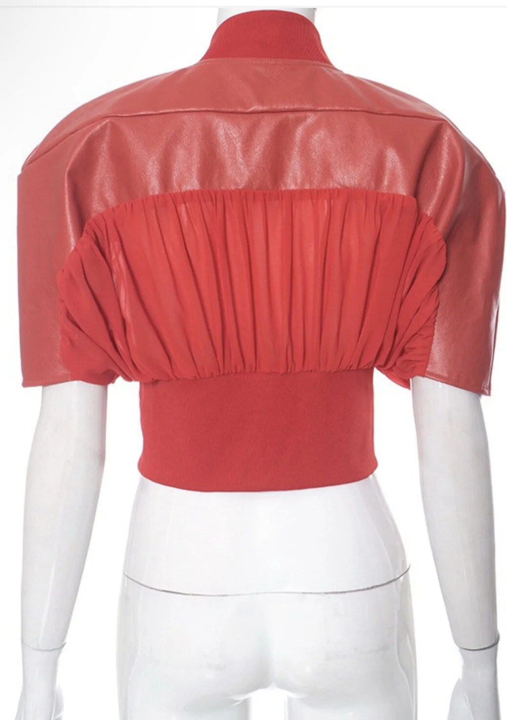 B51CB888-FAD6-499F-BC10-833208B7ED55