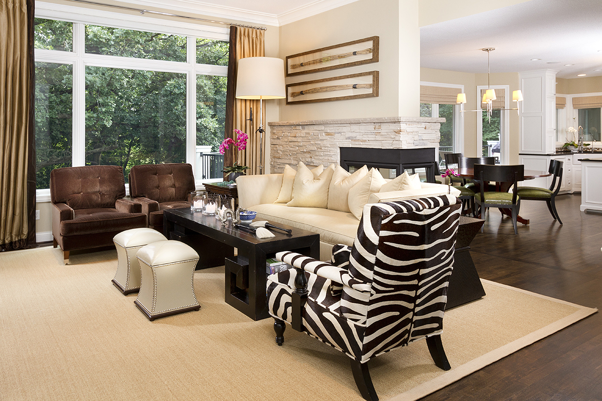 2_living_room_to_kit_puzjJ.jpg