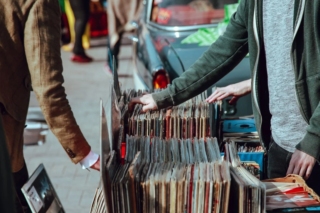 Sure, vinyl is coming back in with the hipsters, but are they really listening to the filler tracks? Photo by Clem Onojeghuo on Unsplash