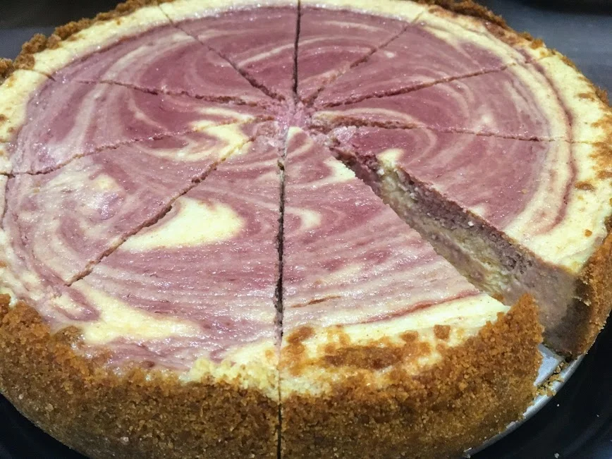 From party platters to monster cheesecakes. Sun Singer’s Deli is a great place to find culinary inspiration and convenience!