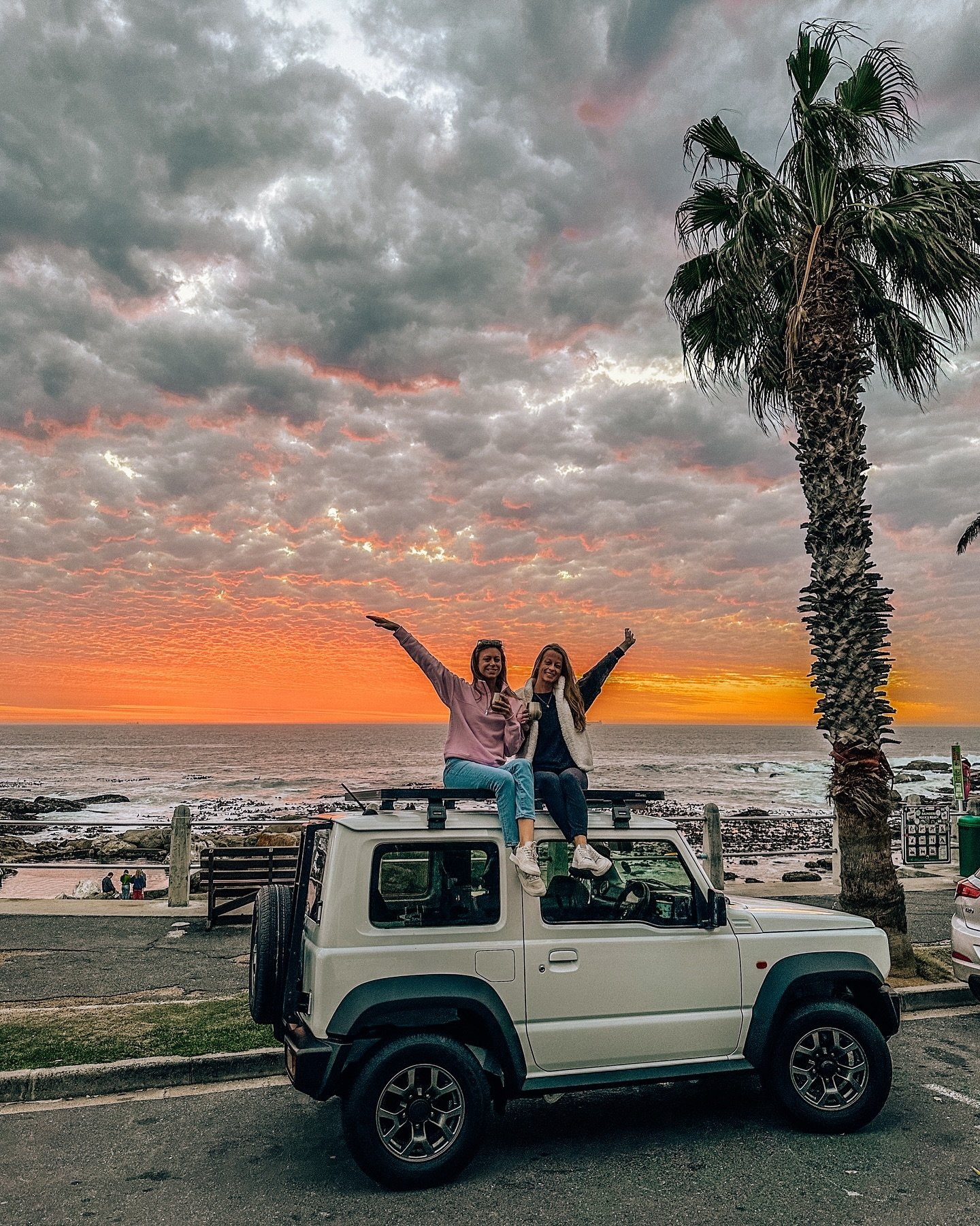 just a couple of adventurous &amp; ambitious souls from Canada and France who fell in love with Africa 🌍✨ if anyone needs us, we&rsquo;re out here building our safari empires, living the lives we&rsquo;ve manifested, and chasing epic Cape Town sunse