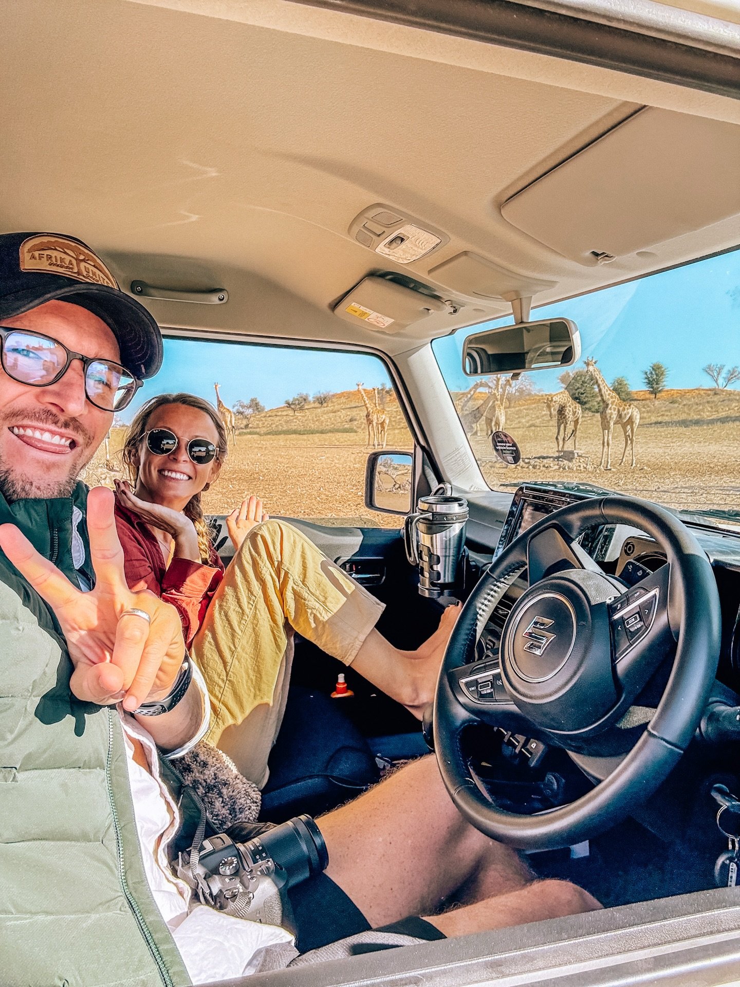 TIPS FOR YOUR SELF-DRIVE SAFARI IN THE KGALAGADI 👇🏼🔥🇿🇦✨ 

➡️ full guide up now at kelliepaxian.com/blog/kgalagadi 

this was one of the best trips of my whole life and i never wanna shut up about it. 🥹 

the freedom, the flexibility, the indepe