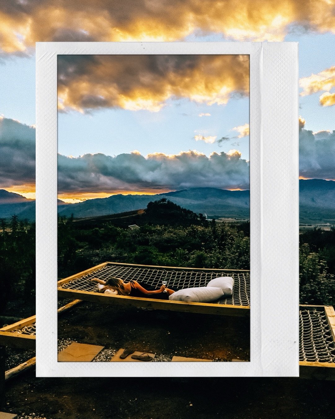 scenes from the Breedekloof Valley ⛰️🍃✨&hellip; fresh air, endless views, and total tucked-away tranquility.

📍 thank you for having us @breedekloofkajuit 🏡🫶🏼

#africalust✨ #capetowngetaways #breedekloofvalley #capetownroadtrip #cabinstays