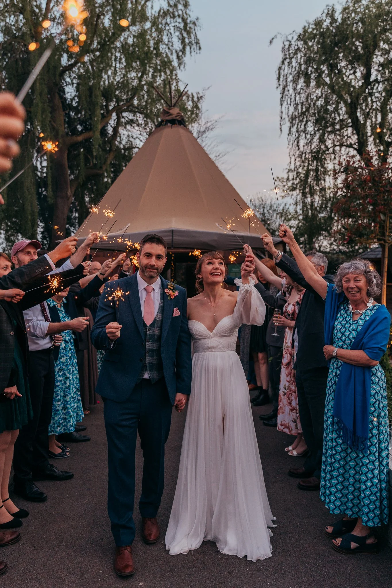 Rebecca and James Wedding 0-394.jpg
