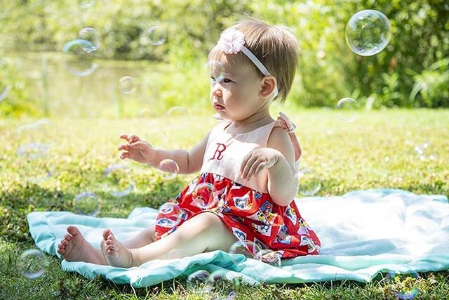 1st birthday photos
Bubbles!
https://www.iristeeuwenphotography.com/event-photography
.
.
.
.
.
#travel #traveling #photography #photographer #photograph #woodenshoetulipfarm #portraits #portrait #portraitphotography #photo #baby #babyphotography #ph