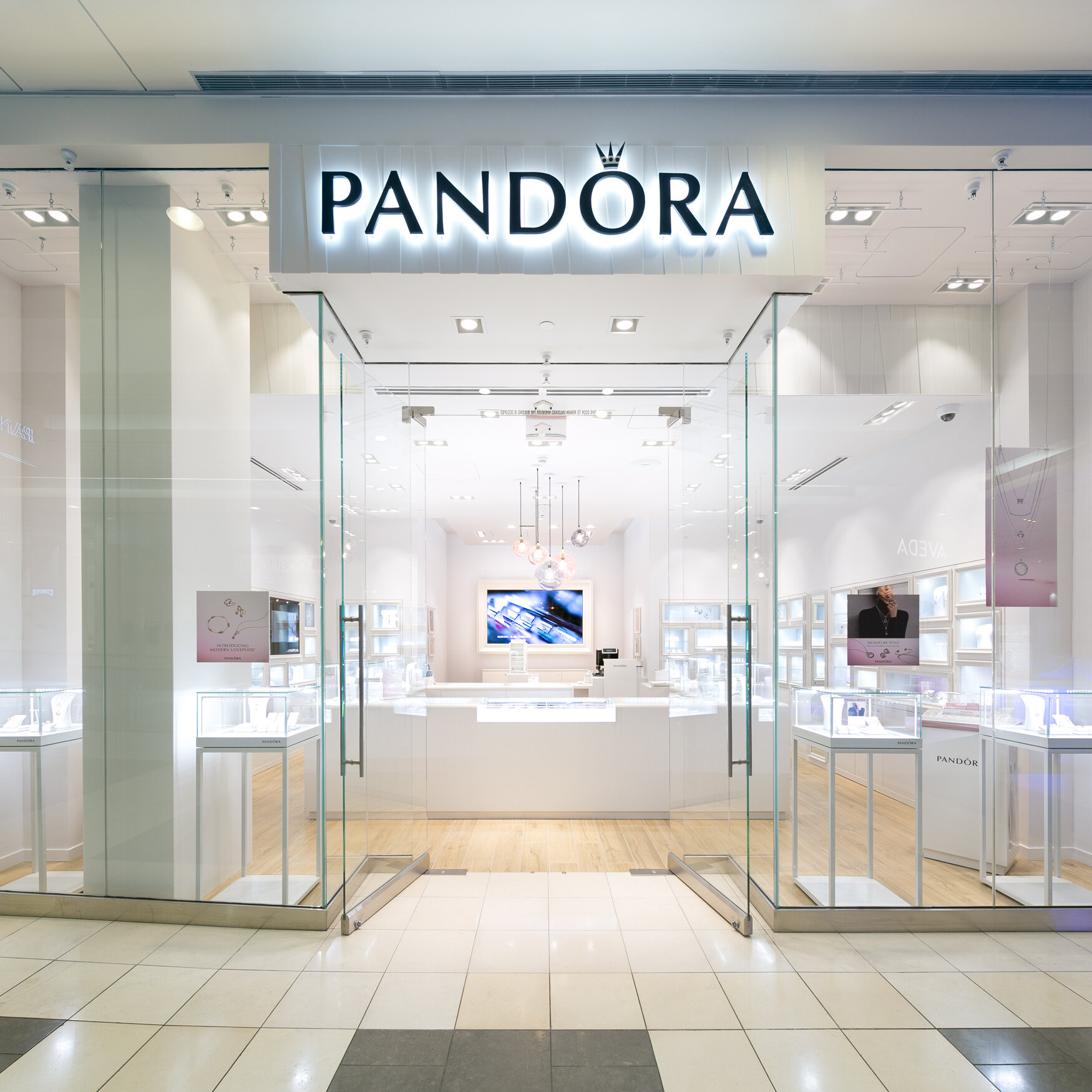 Pandora retail interiors by brightroomSF Interior photograohy-4.jpg