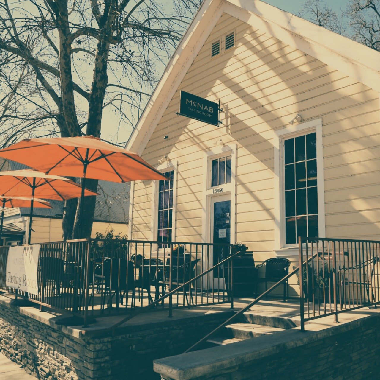 City & Culture — THATCHER HOTEL