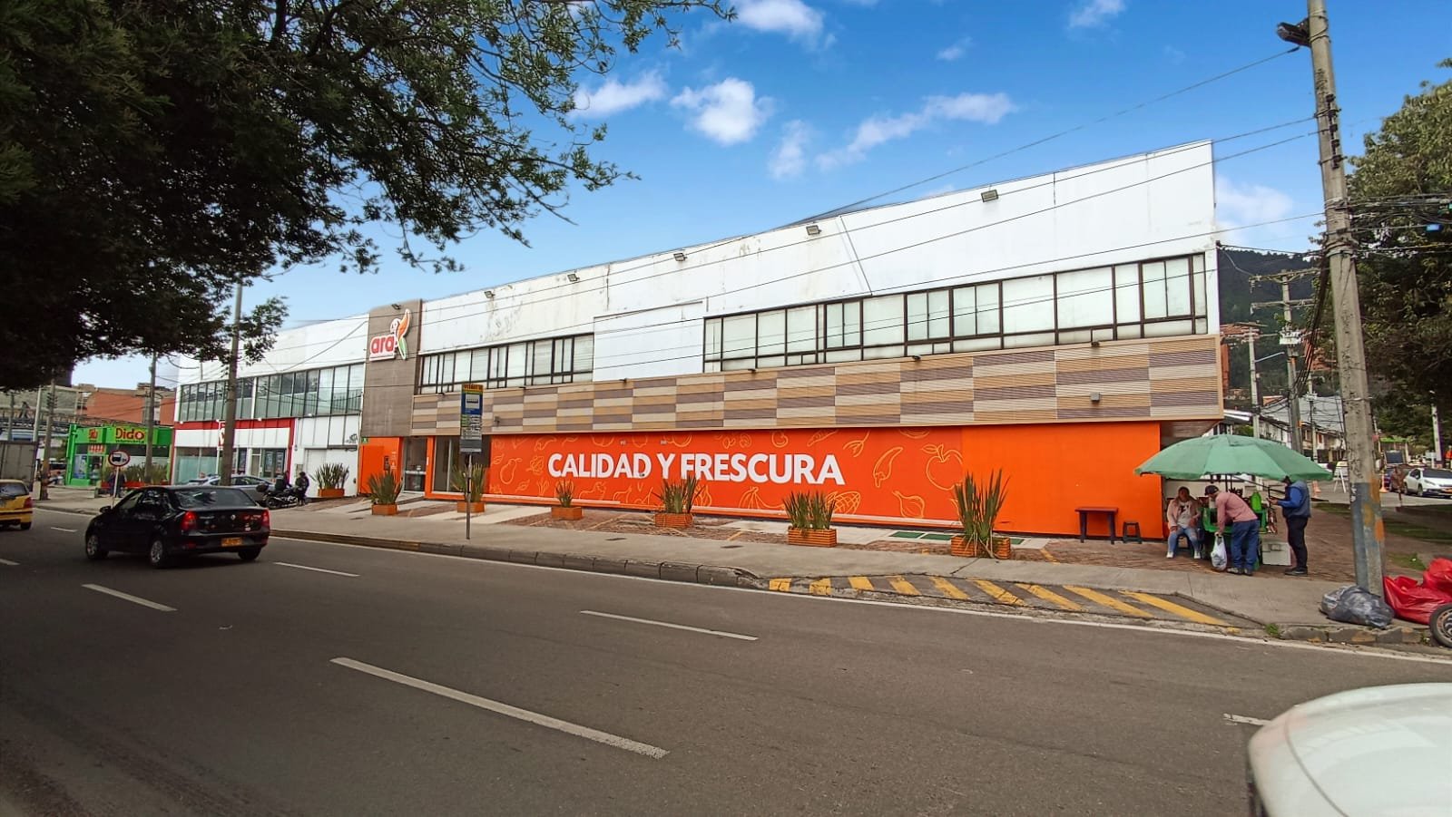 Local en Arriendo - Santa Barbara - 703 m2 - $ 43.447.000 + IVA