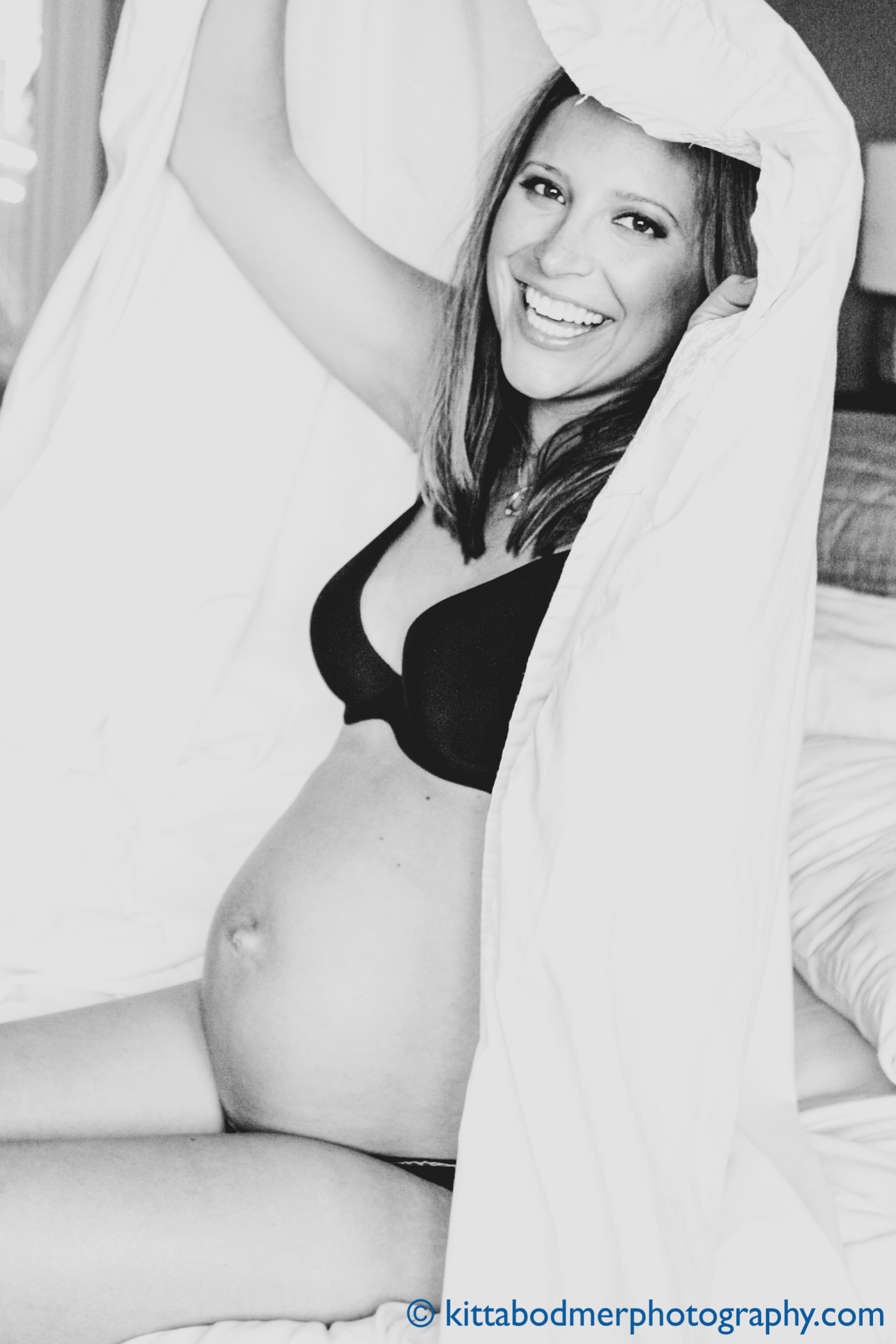 Portland Professional Maternity Photographer - Kitta Bodmer Photography