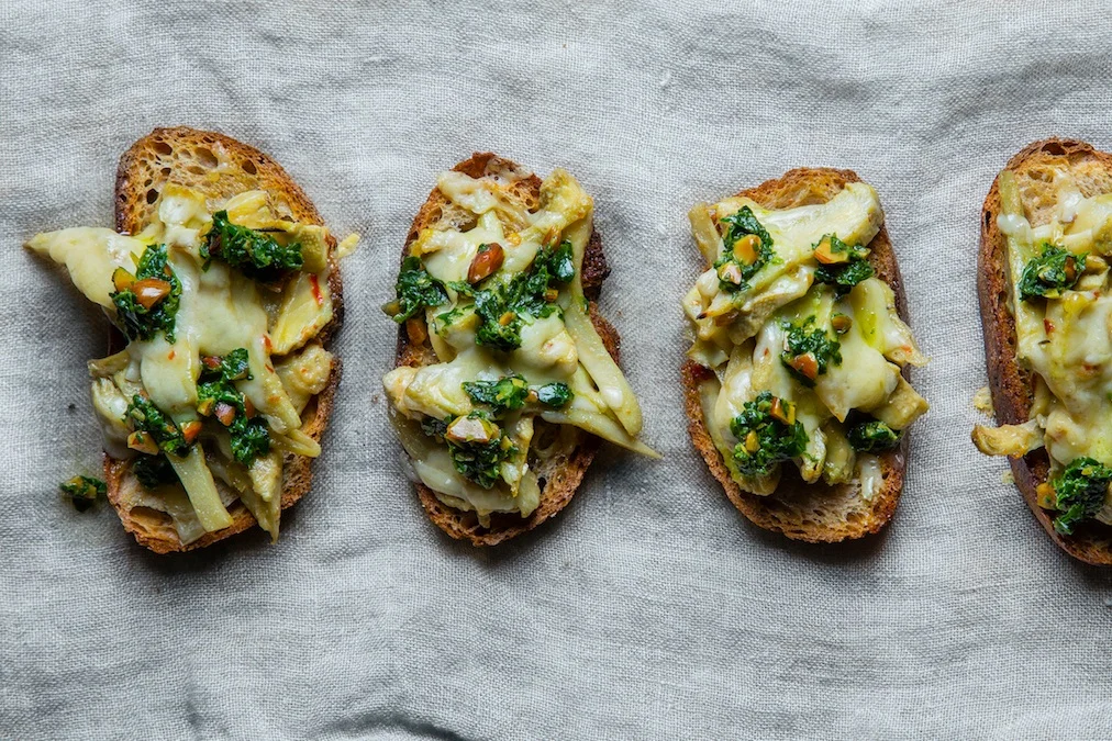 Spinach+%26+Artichoke+Bruschetta.jpg
