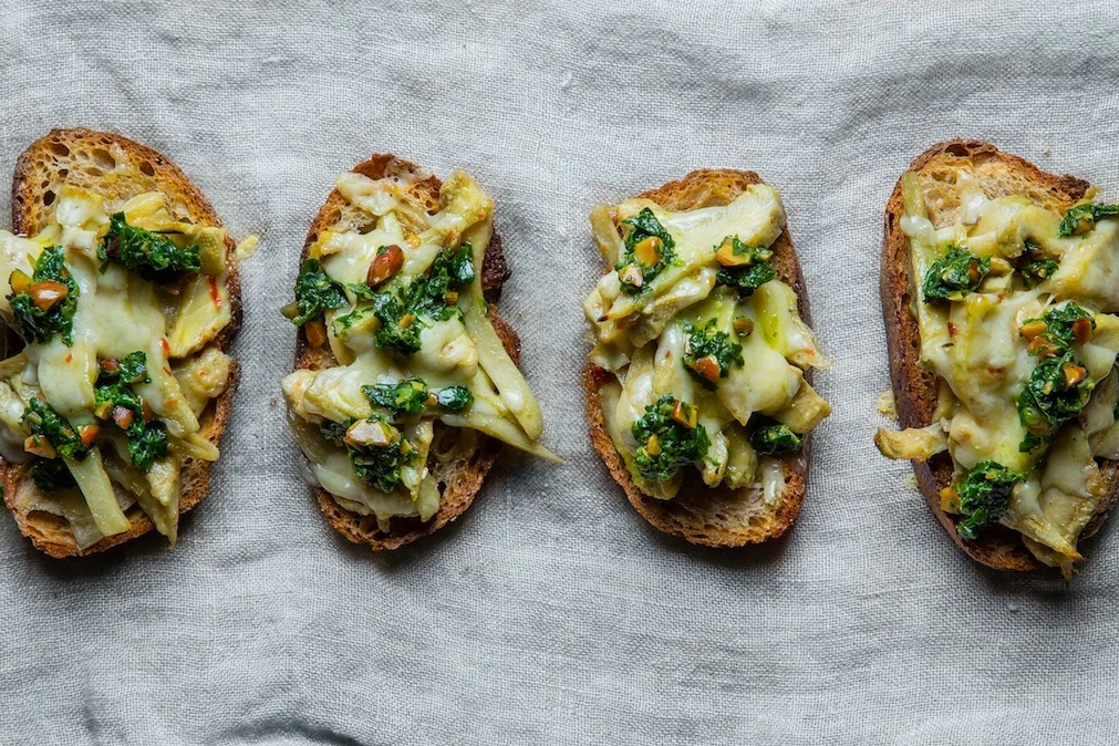 Spinach%2B%2526%2BArtichoke%2BBruschetta.jpg