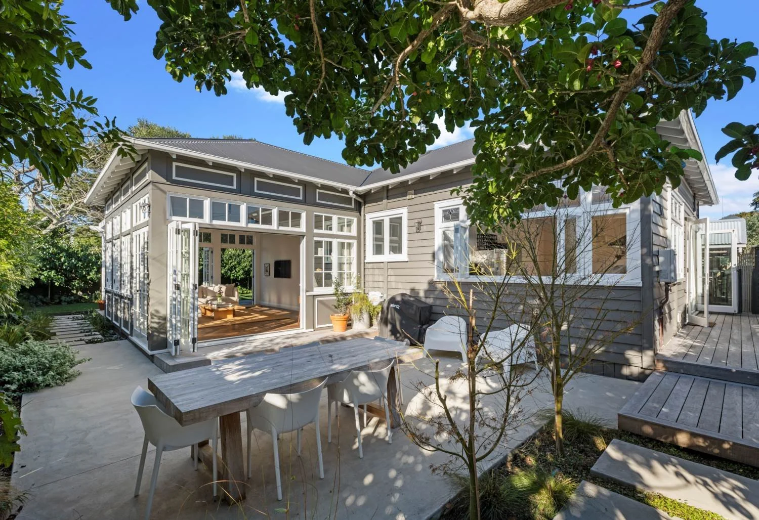 23 Mars Avenue, Sandringham