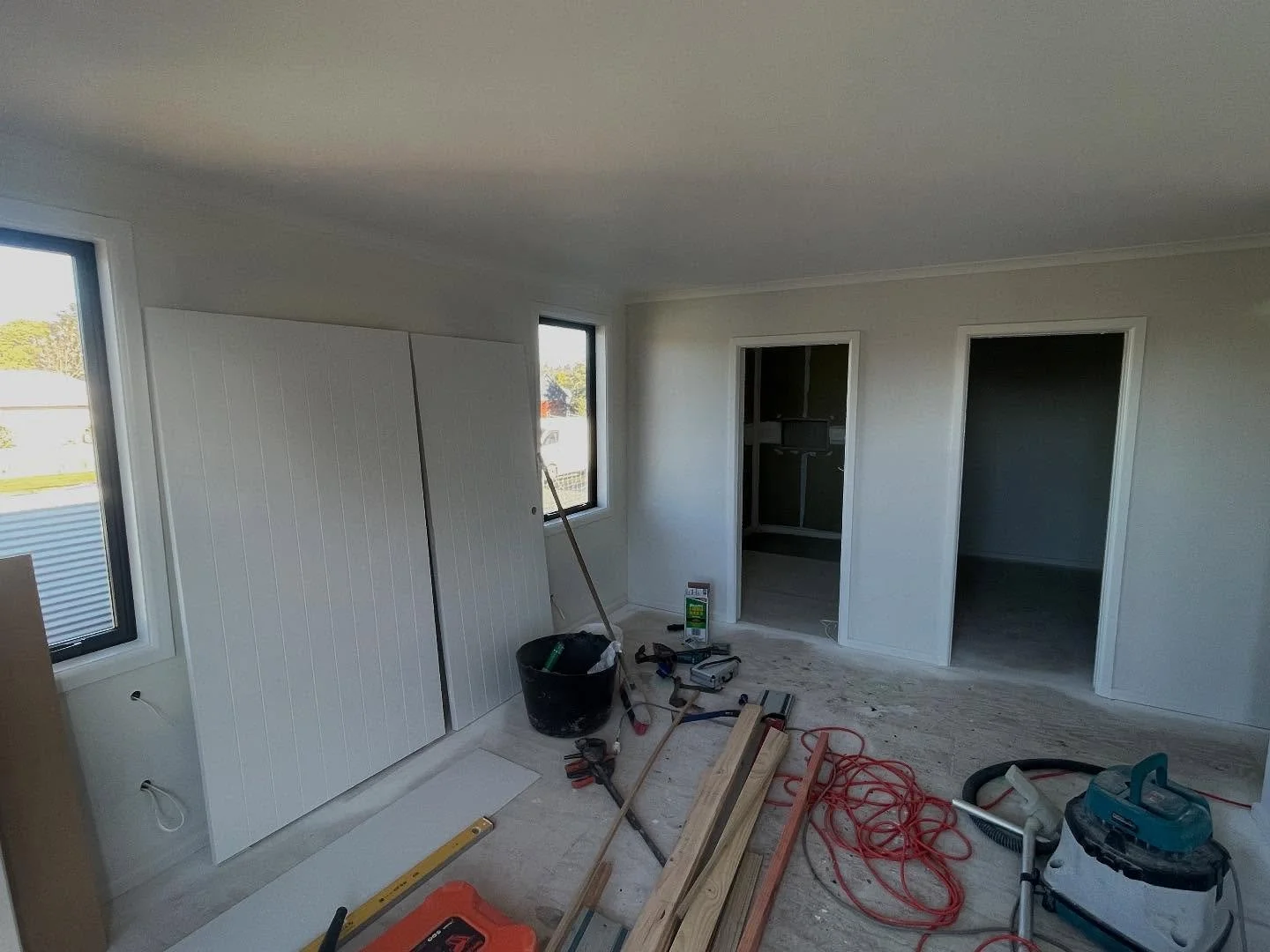 George street Reno taking shape painting almost completed. 🎨 

The emerald tilers have prepared the shower base and they will start on the waterproofing. 👷&zwj;♂️