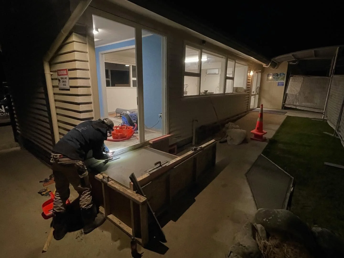 Ben has been working hard on the night shift finishing off the concrete. The team has had a great week on the Woodbury school renovation. One week to hand over. 🧑&zwj;🏫

Painting completed ✅ 
Concrete stairs install ✅ 
Autex pinboard wall install ✅