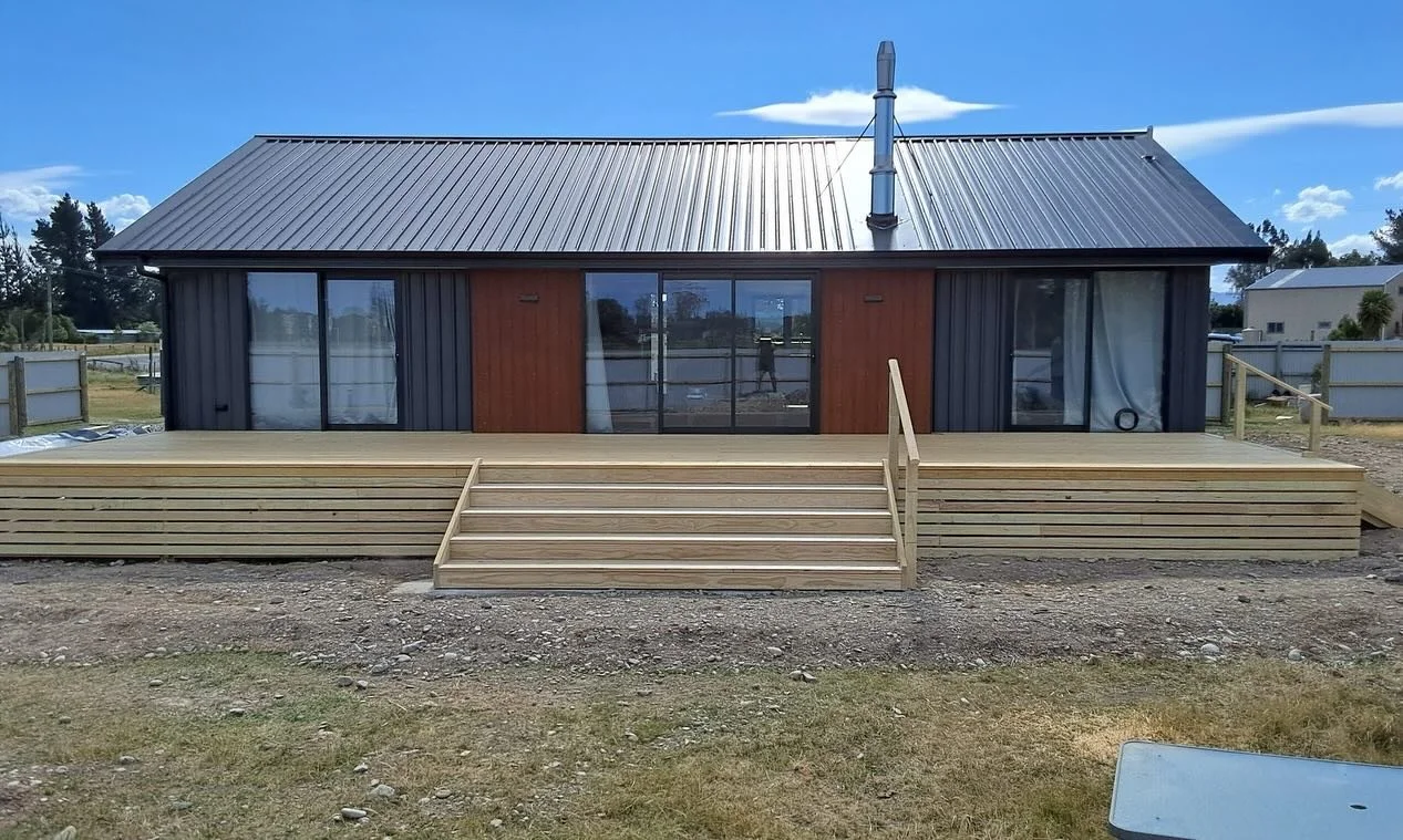 All wrapped up in time for Christmas 🔨 

We&rsquo;ve used vertical corrugated iron as the main cladding, paired with grooved plywood features to break it up and add warmth and texture. The ply detailing gives the exterior a more crafted feel and rea