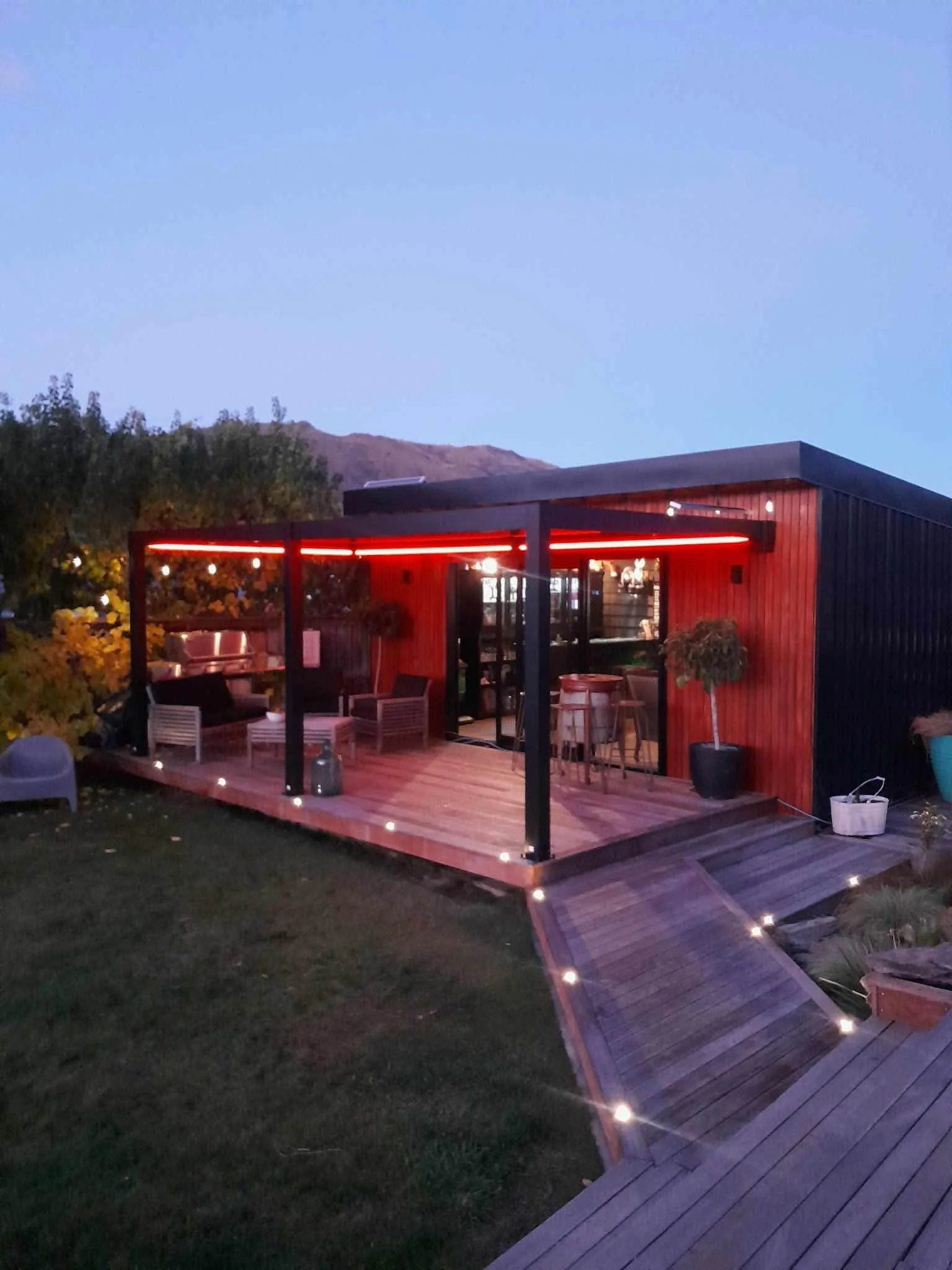Ultimate MAN CAVE 🍻🔥

Introducing our new 28m&sup2; Mono Pitch Cabin &mdash; the ultimate high-spec man cave, built to stand out.

Featuring:✔ Timber weatherboard cladding✔ 5 Rib Colorsteel iron features✔ Modern mono pitch roof design✔ Warm, premiu