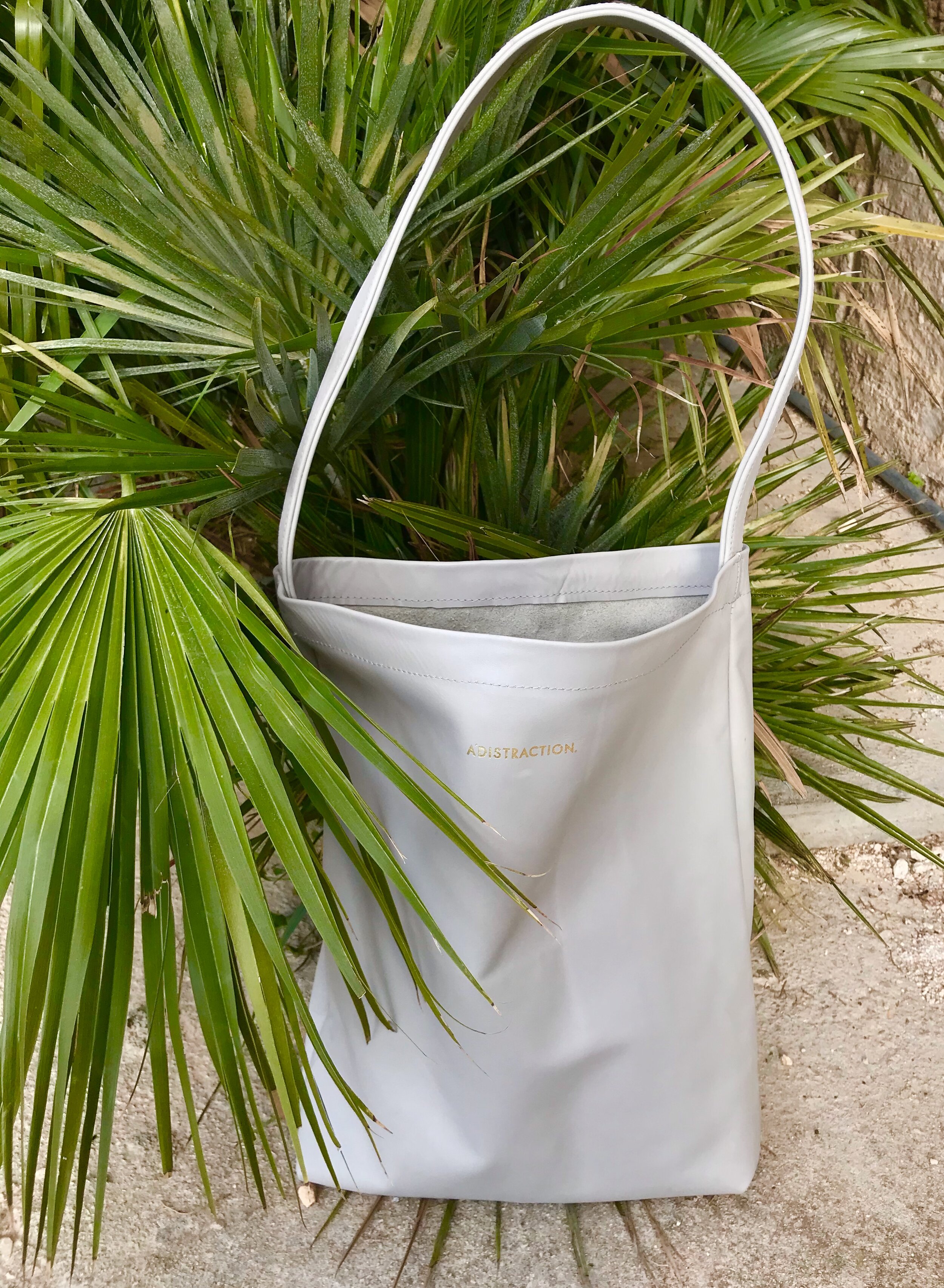 81EBEE72-7E73-4C65-94C5-4F3906A821C1