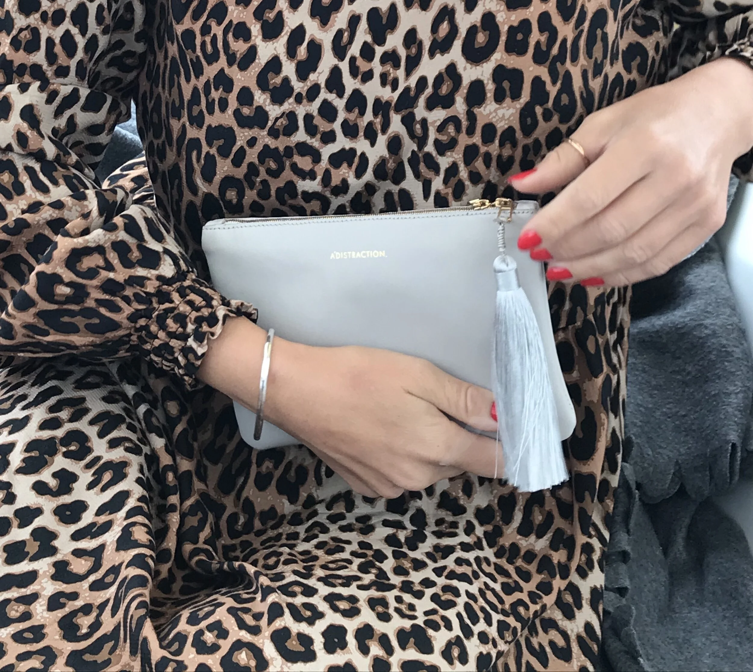 38E140FC-3351-4D3D-98A2-79245613141B