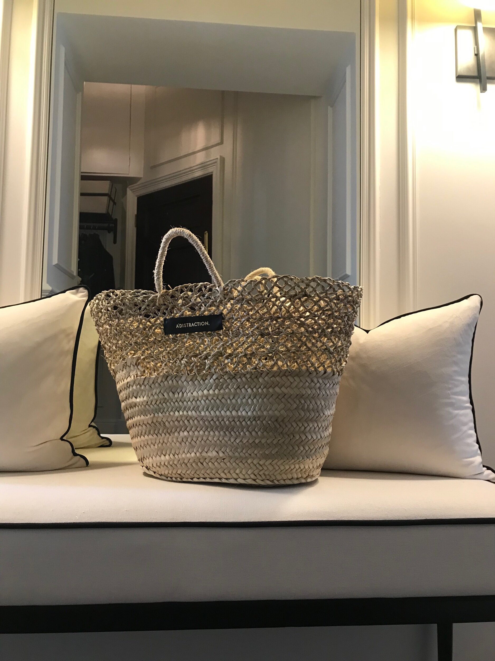 8AFC9A6E-EB52-410F-8CCD-779F6F586CF2