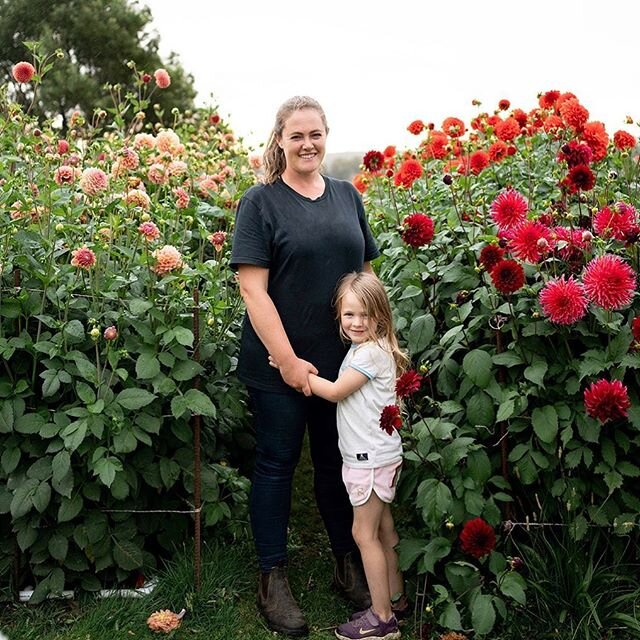 This is us, well half of us.  My daughter and I during a fabulous photo shoot by @adam.neylon and @ravenandtherose just before Covid restrictions.  My husband (who also works full time @smartplumbing_) and I grow cut flowers on our property near Gisb