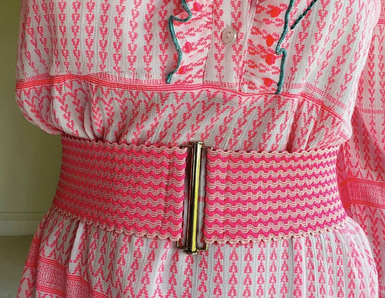 Pink Rose. Fabulous stretchy belts in lots of different colour ways. 