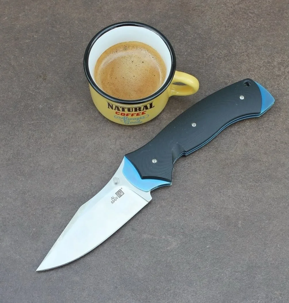 Steel and caffeine. Start sharp with the B-21.

📸: @knivesandbikes

#AlMarKnives #EDC #TheWarriorsEdge