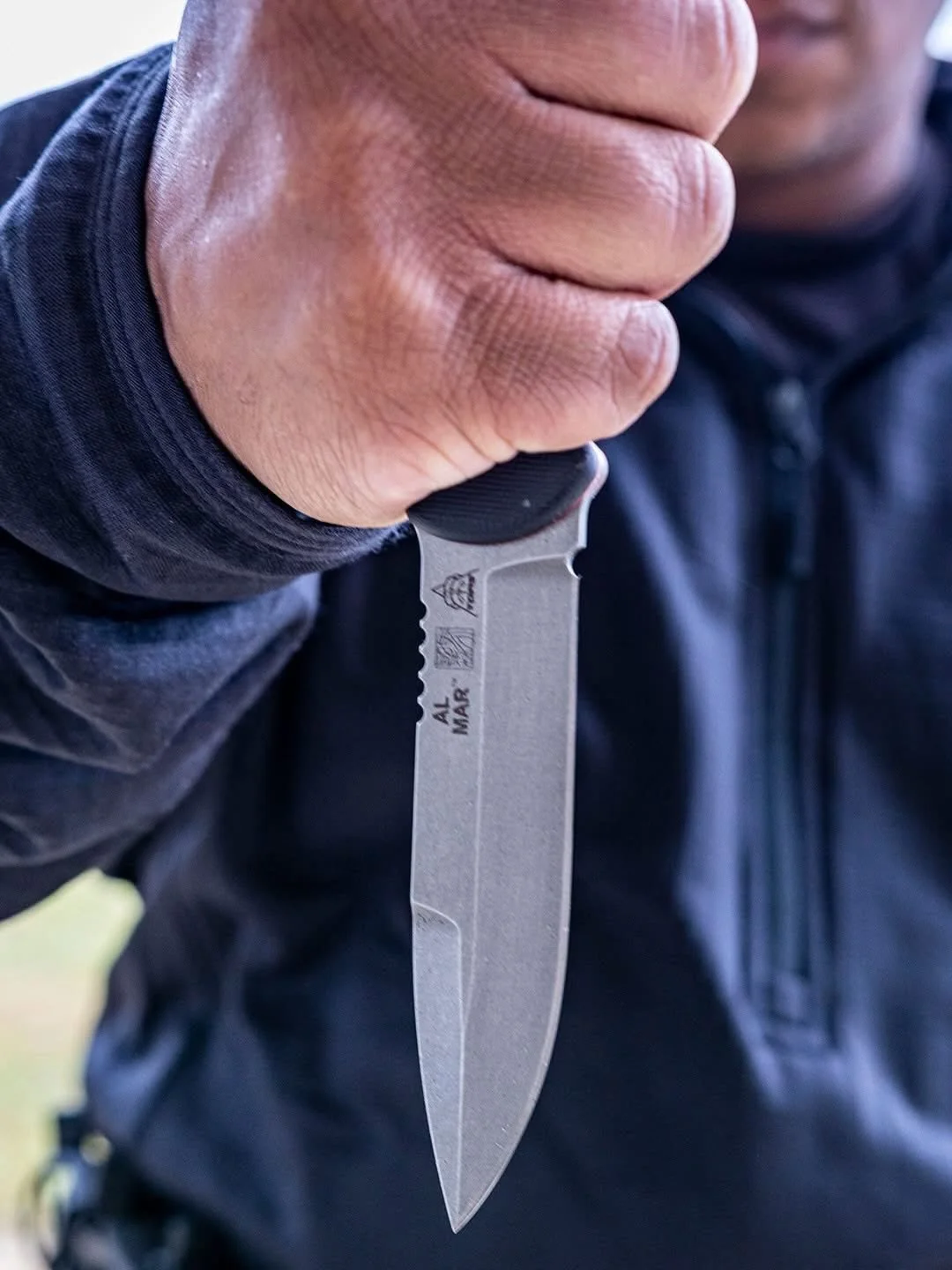 THE AMK5102USA SERE OPERATOR KNIFE IS HERE. 

A modern evolution of Al Mar&rsquo;s legendary SERE design&mdash;built in the USA by @topsknives and ready for real-world use. 🇺🇸

Only 600 exist. The first 500 are individually numbered. Get yours befo