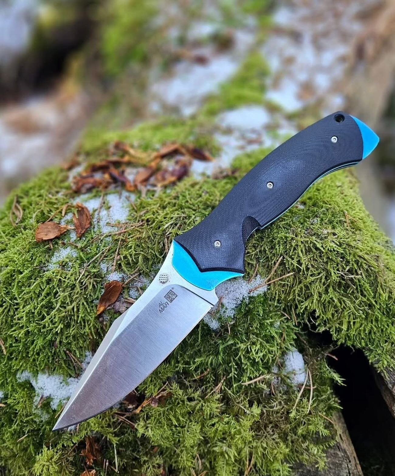 Built for everyday carry. Ready for whatever&rsquo;s next. B-21.

📸: @knivesandbikes

#EDC #TheWarriorsEdge #AlMarKnives