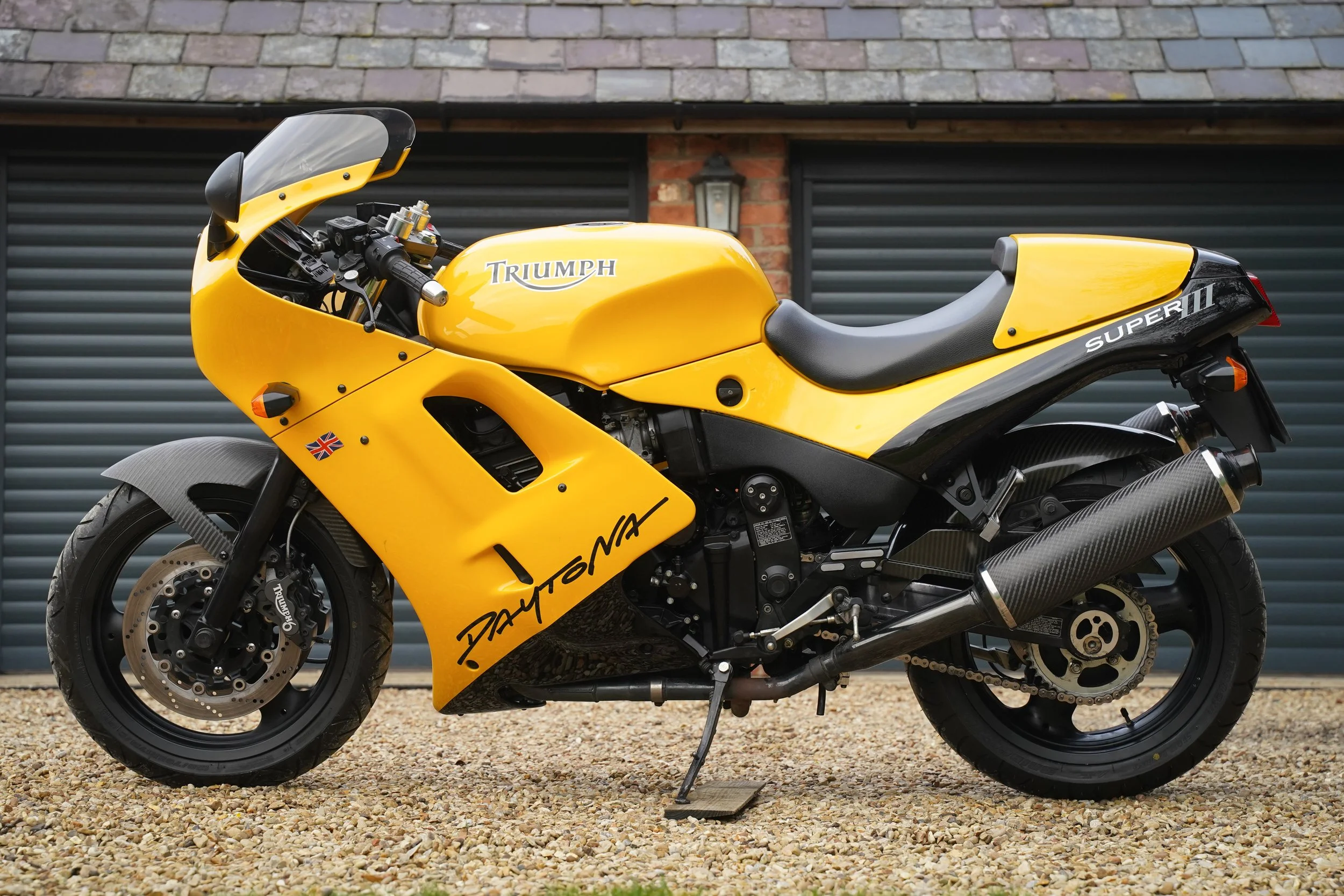 triumph daytona super 3