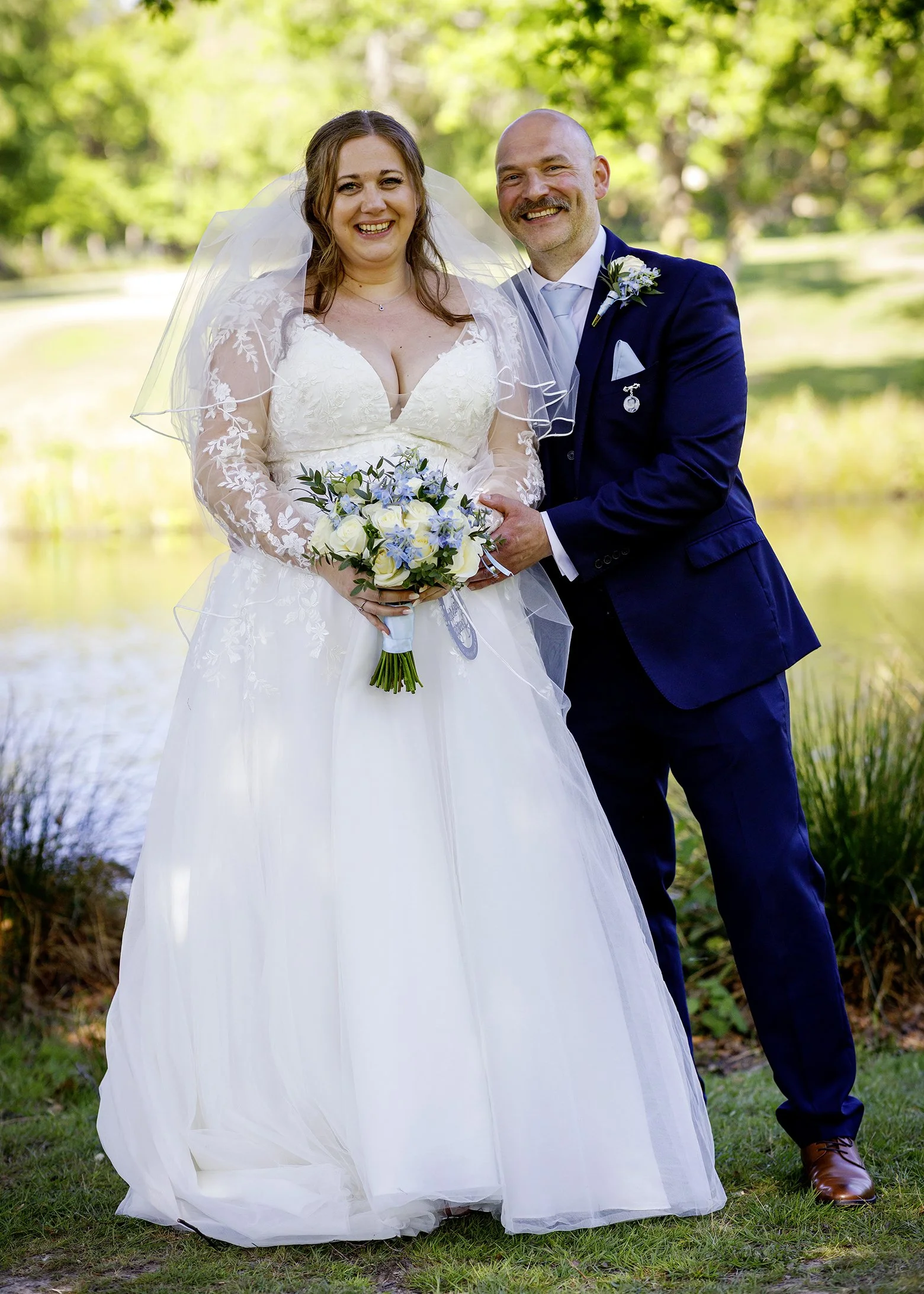 amybrianwed cottesmore golf club pease pottage crawley (304).jpg