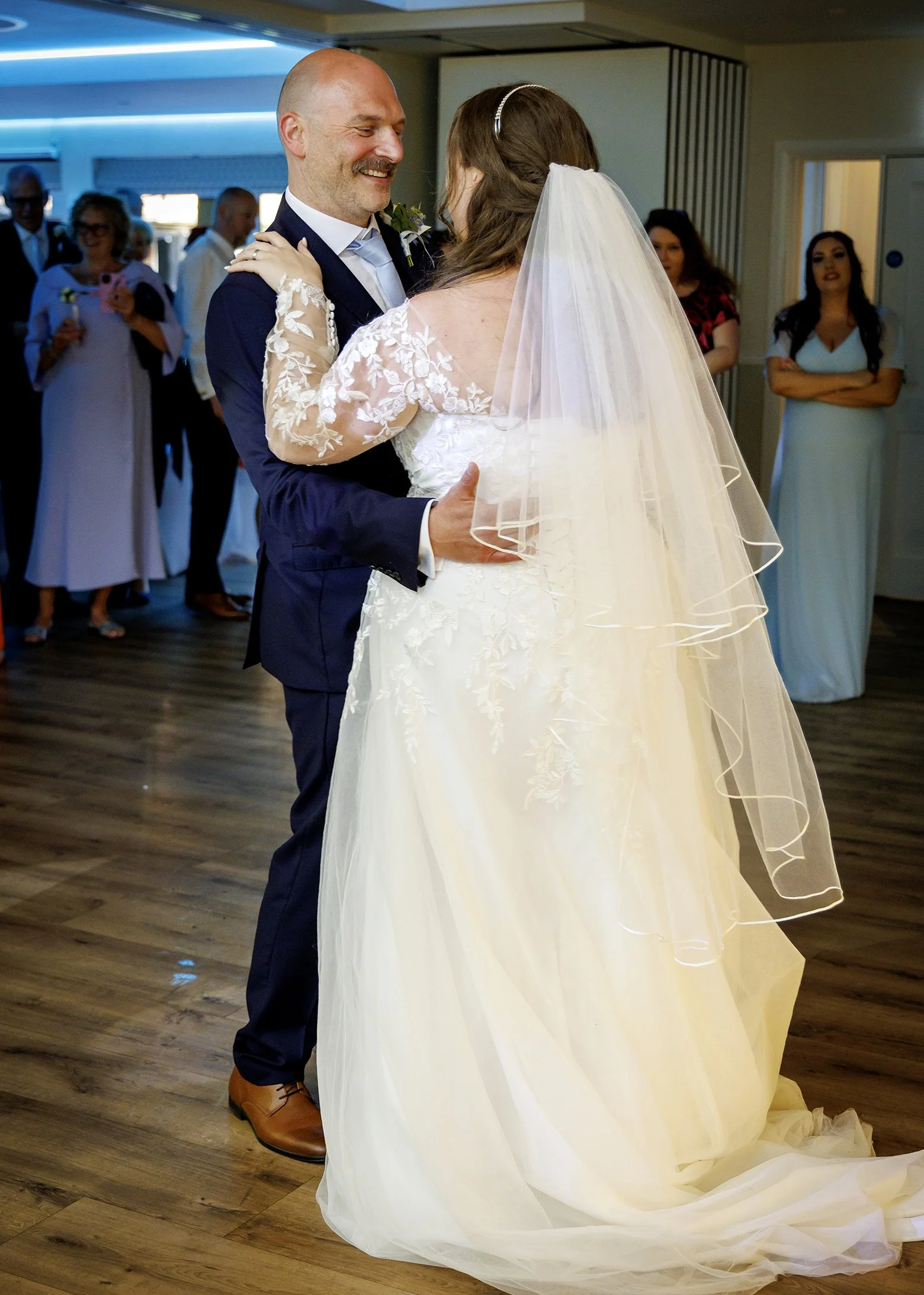 amybrianwed cottesmore golf club pease pottage crawley (450).jpg