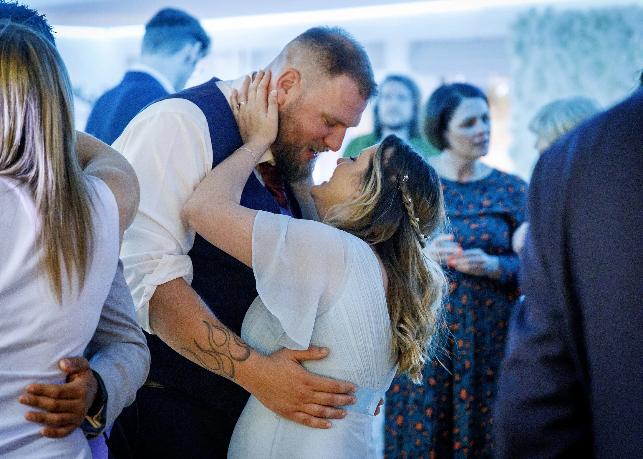 amybrianwed cottesmore golf club pease pottage crawley (464).jpg