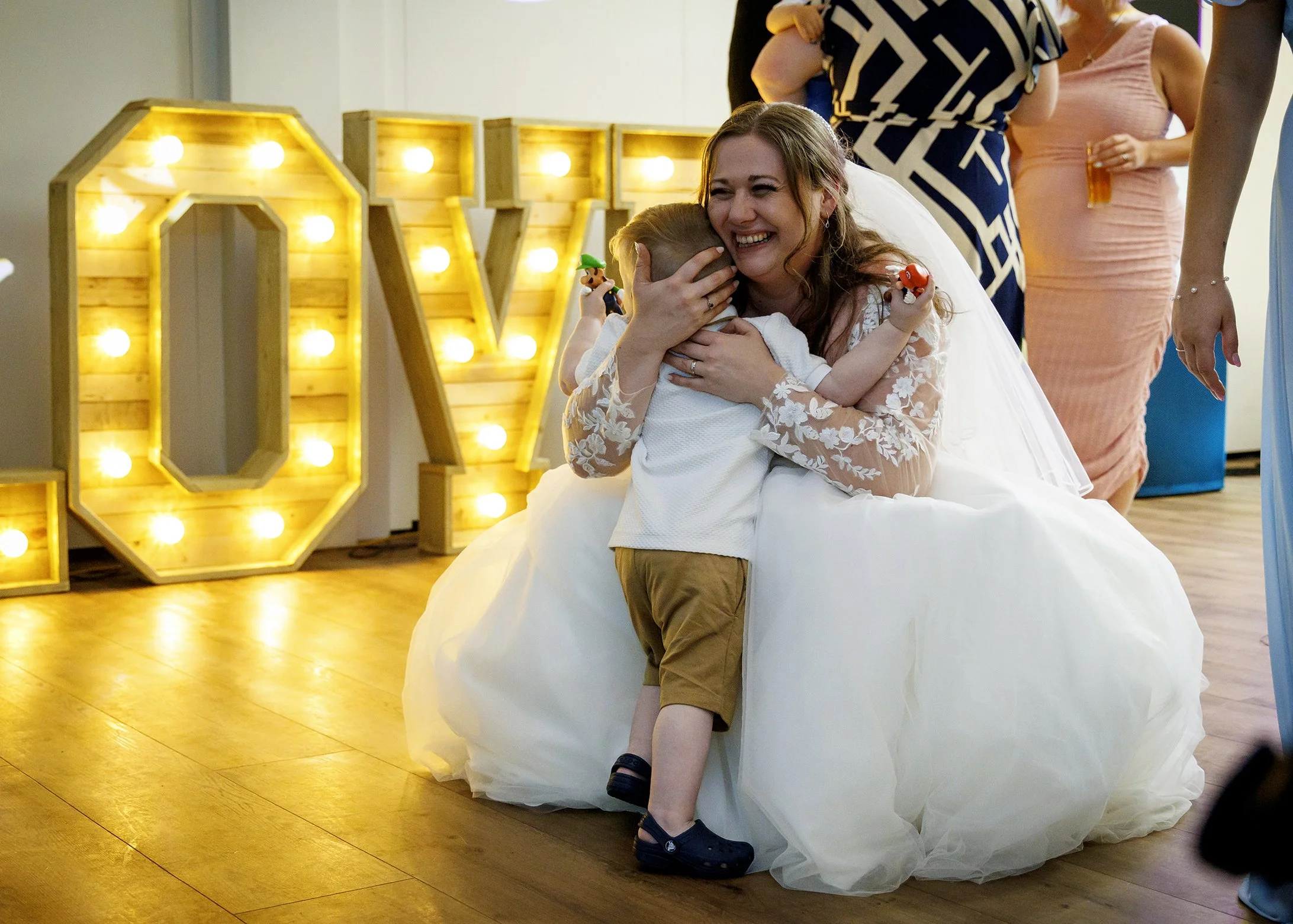 amybrianwed cottesmore golf club pease pottage crawley (467).jpg