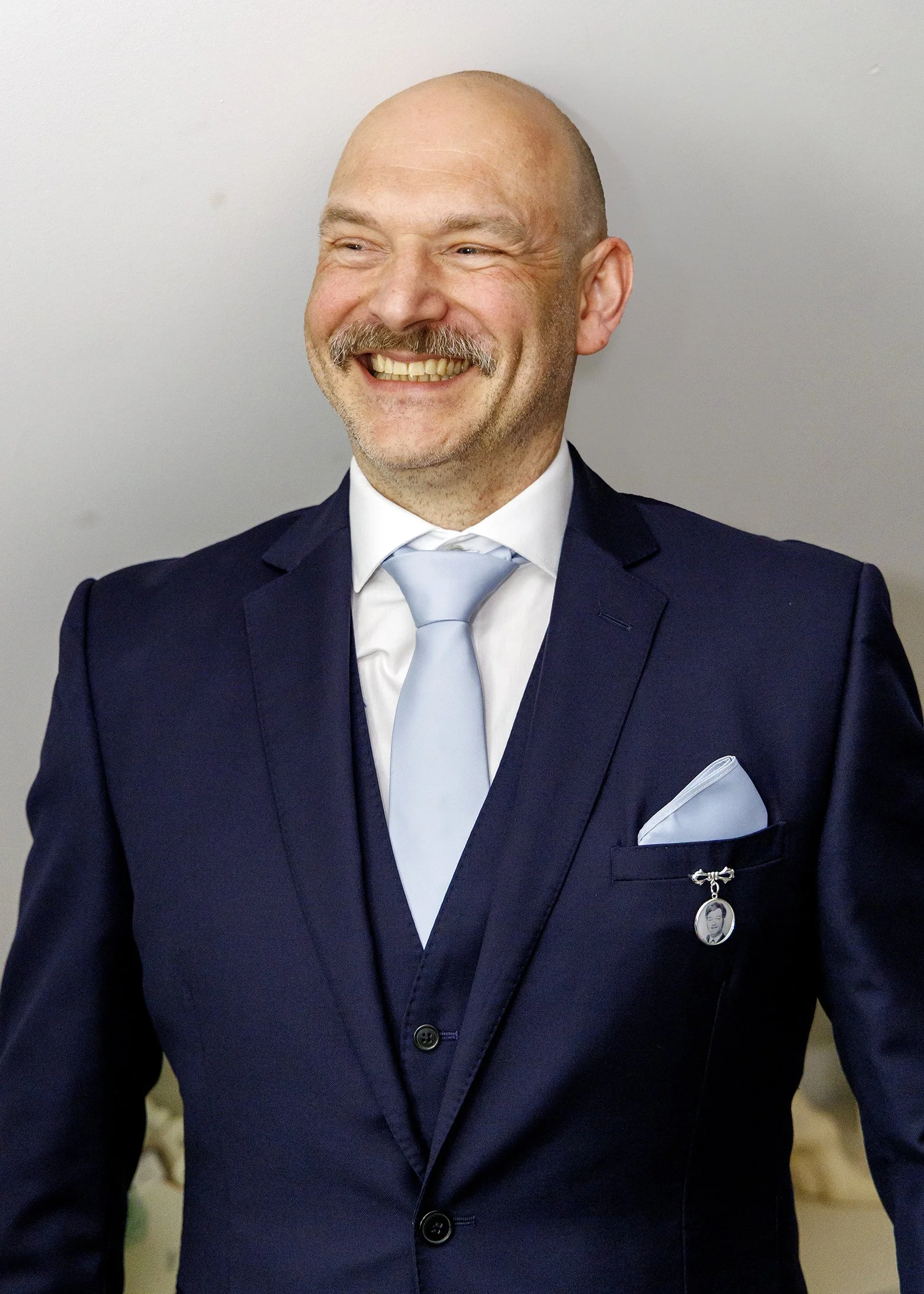 amybrianwed cottesmore golf club pease pottage crawley (18).jpg