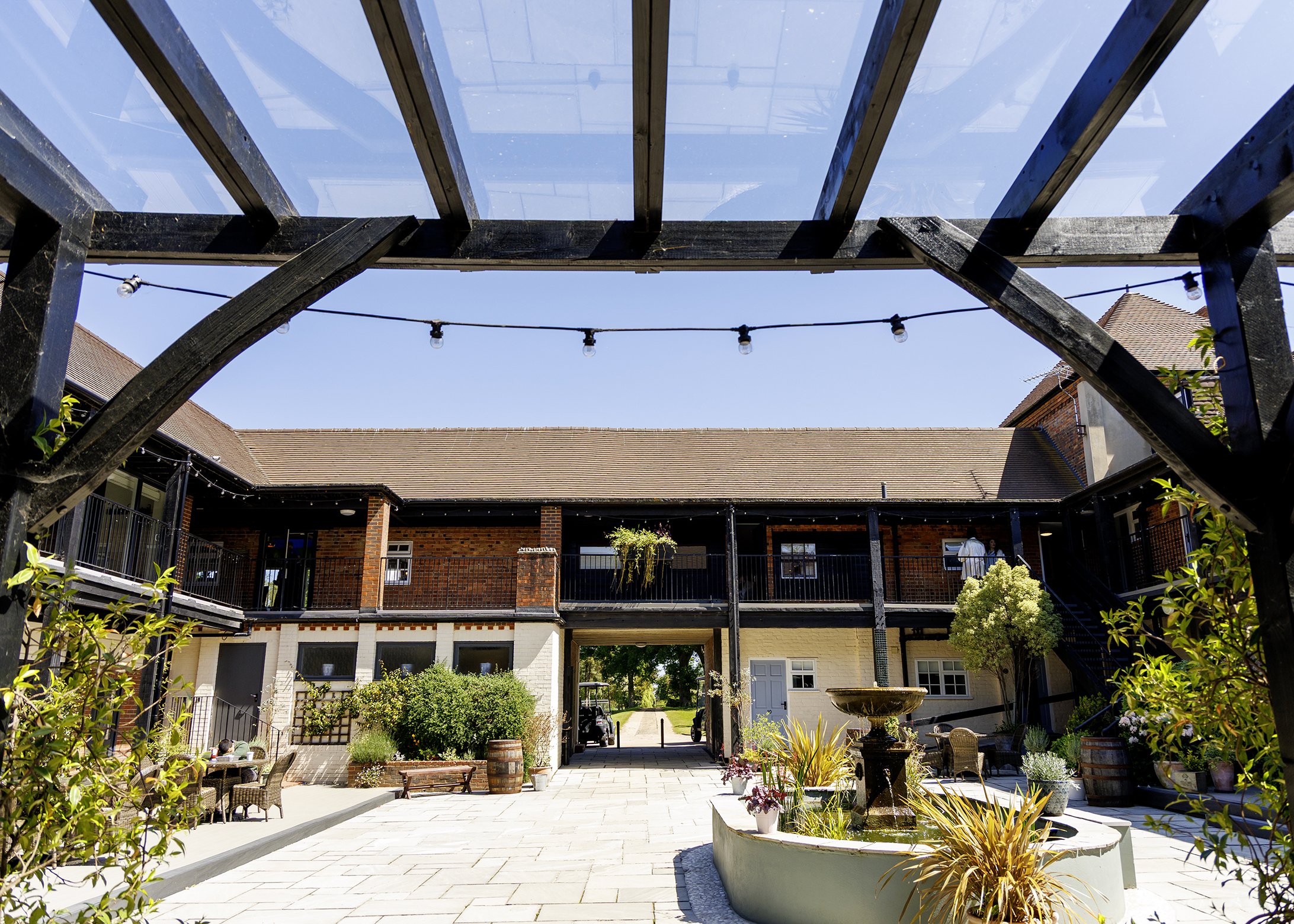 amybrianwed cottesmore golf club pease pottage crawley (49).jpg