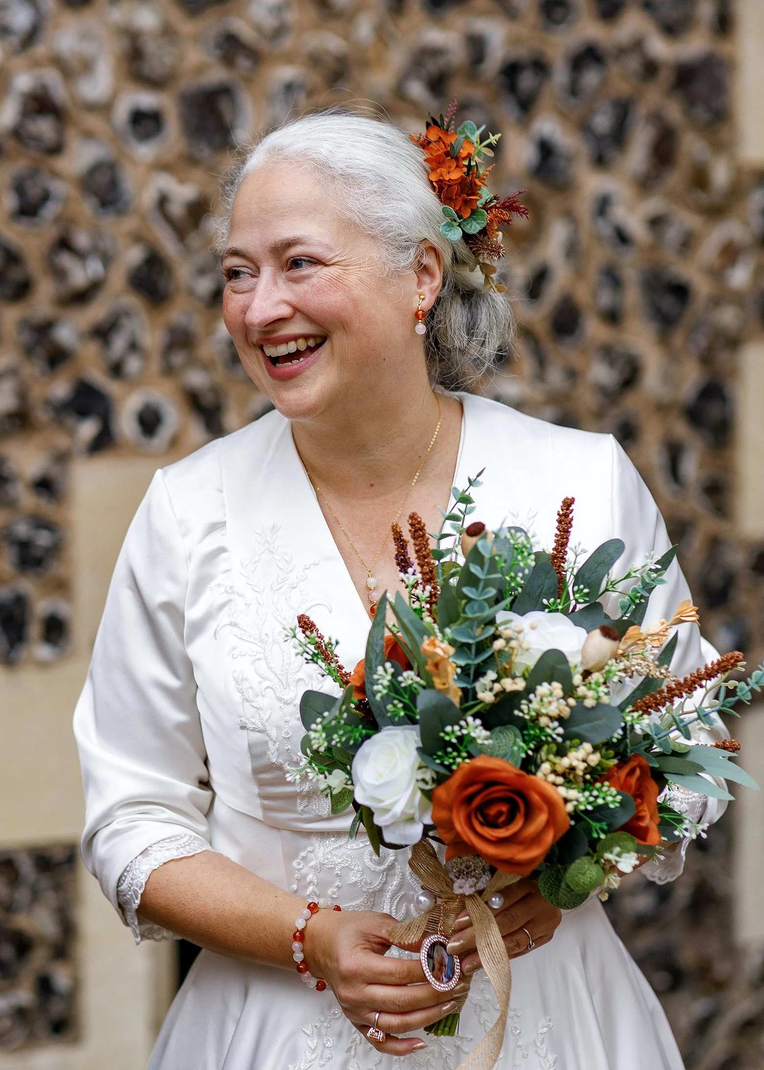 Winchester Register Office - Hampshire Wedding Photography - Relaxed Micro Wedding Photographer