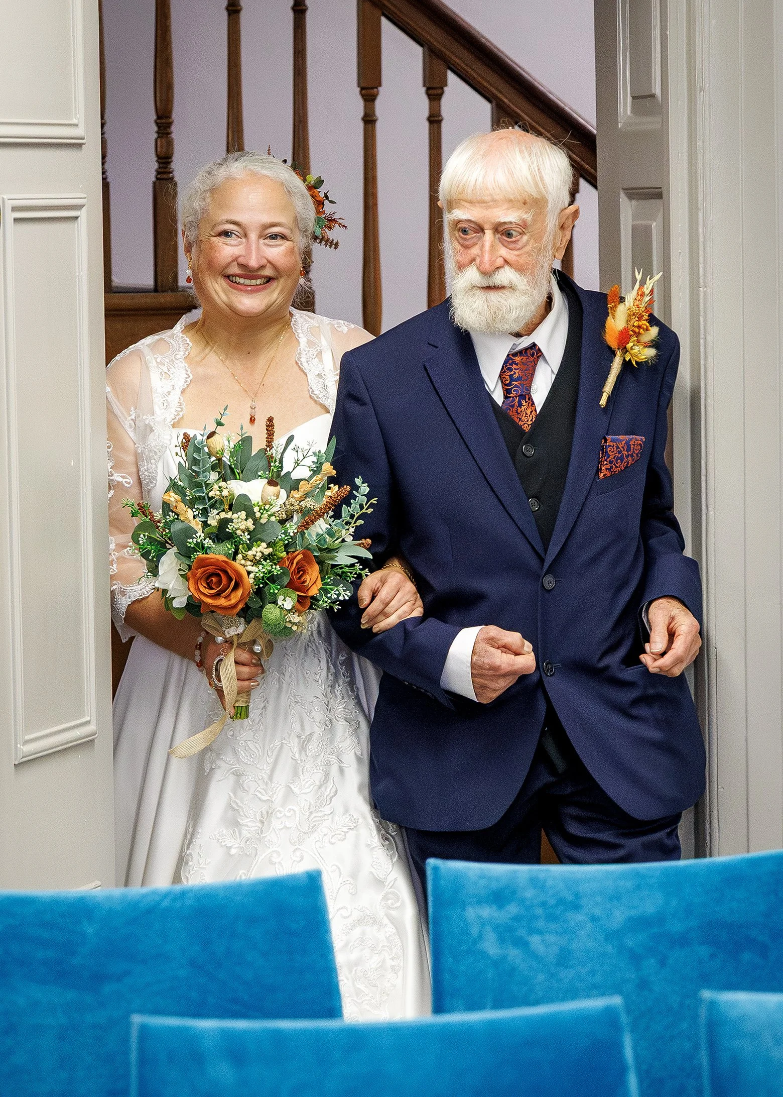 Winchester Register Office - Hampshire Wedding Photography - Relaxed Micro Wedding Photographer