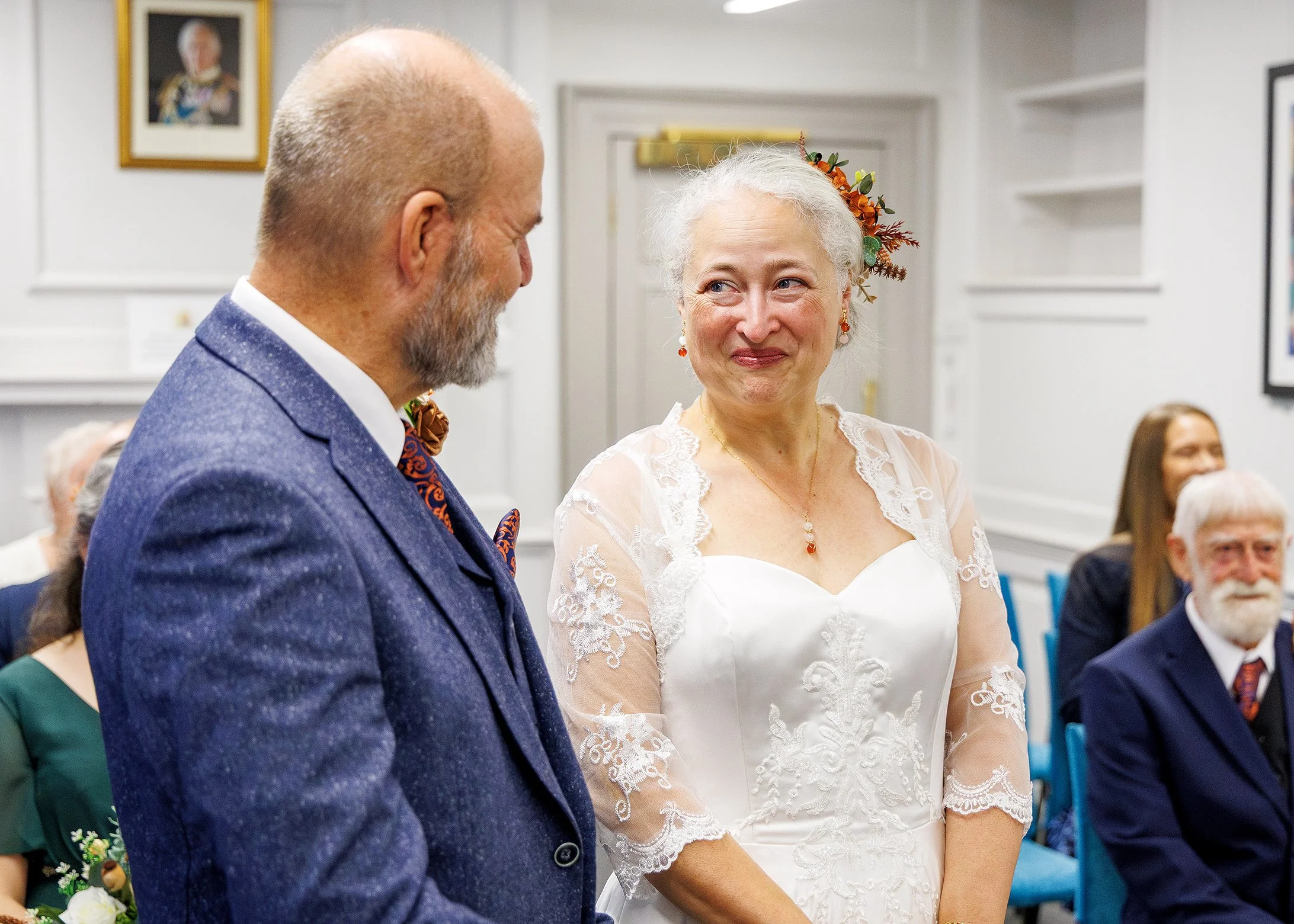 Winchester Register Office - Hampshire Wedding Photography - Relaxed Micro Wedding Photographer