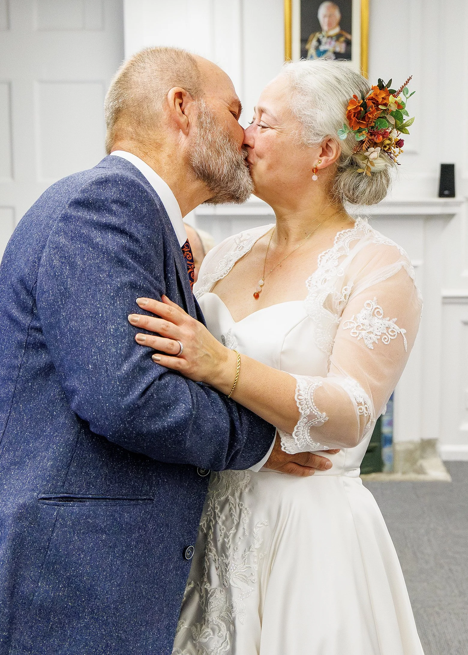 Winchester Register Office - Hampshire Wedding Photography - Relaxed Micro Wedding Photographer
