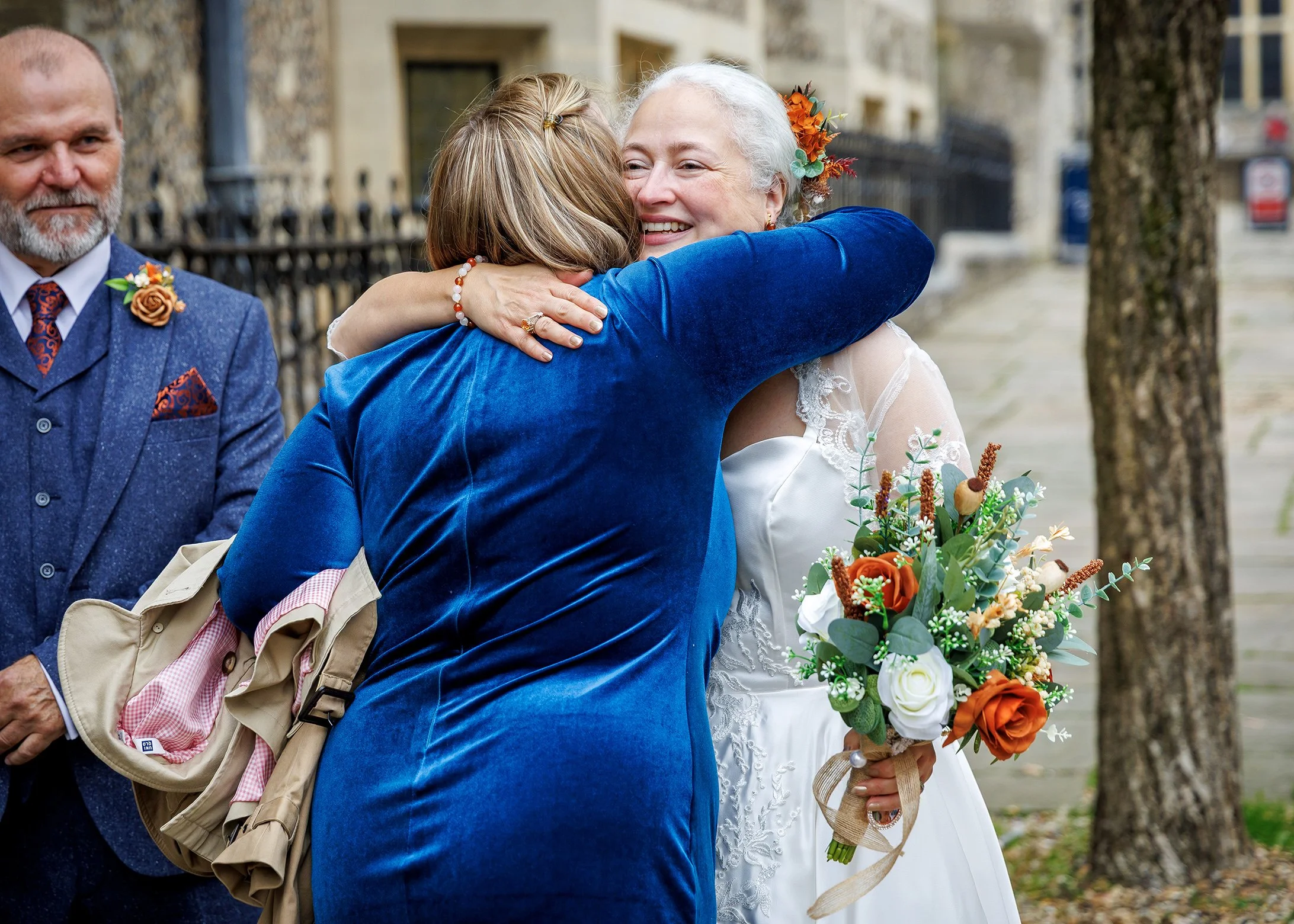 Winchester Register Office - Hampshire Wedding Photography - Relaxed Micro Wedding Photographer