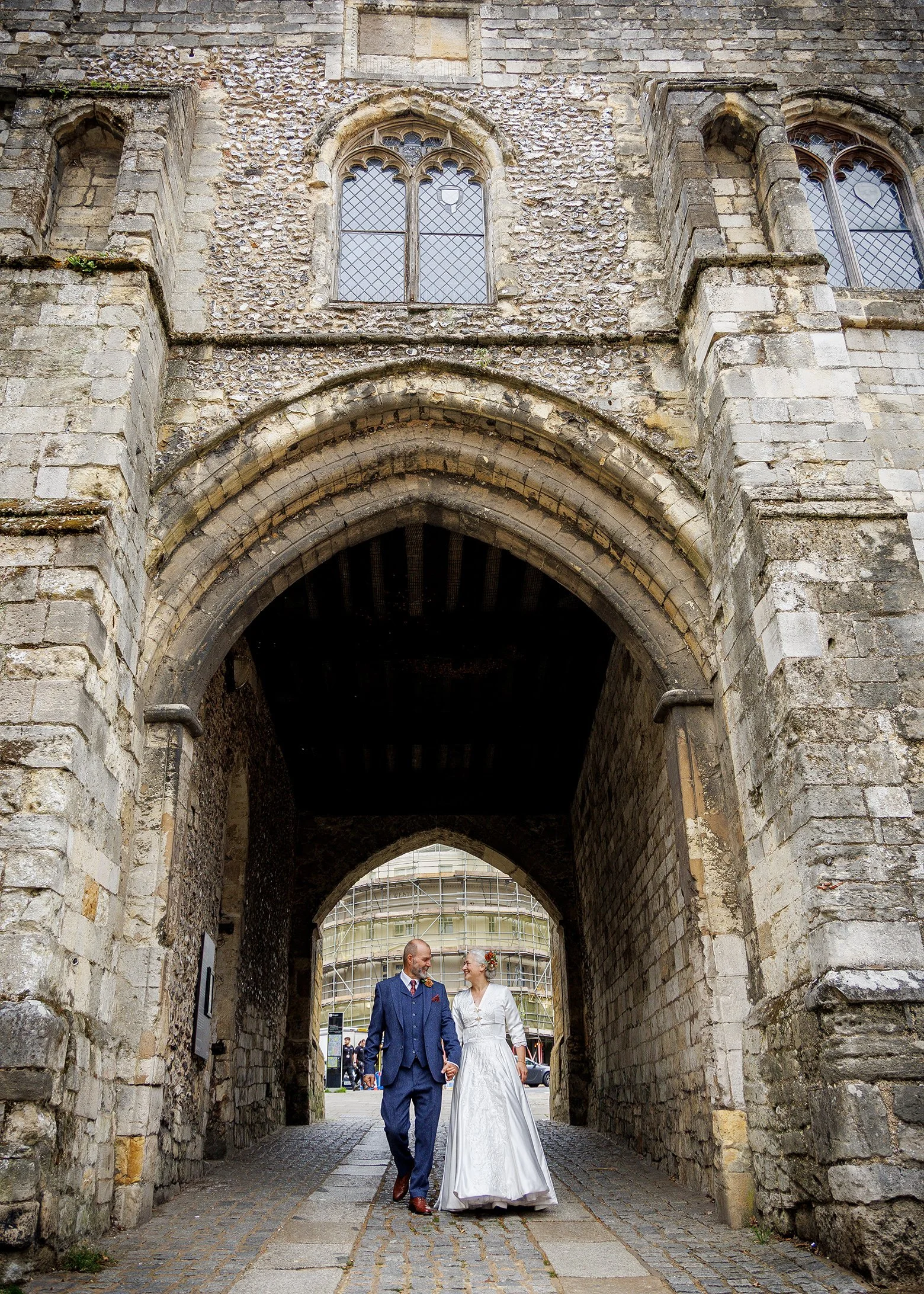 Winchester Register Office - Hampshire Wedding Photography - Relaxed Micro Wedding Photographer