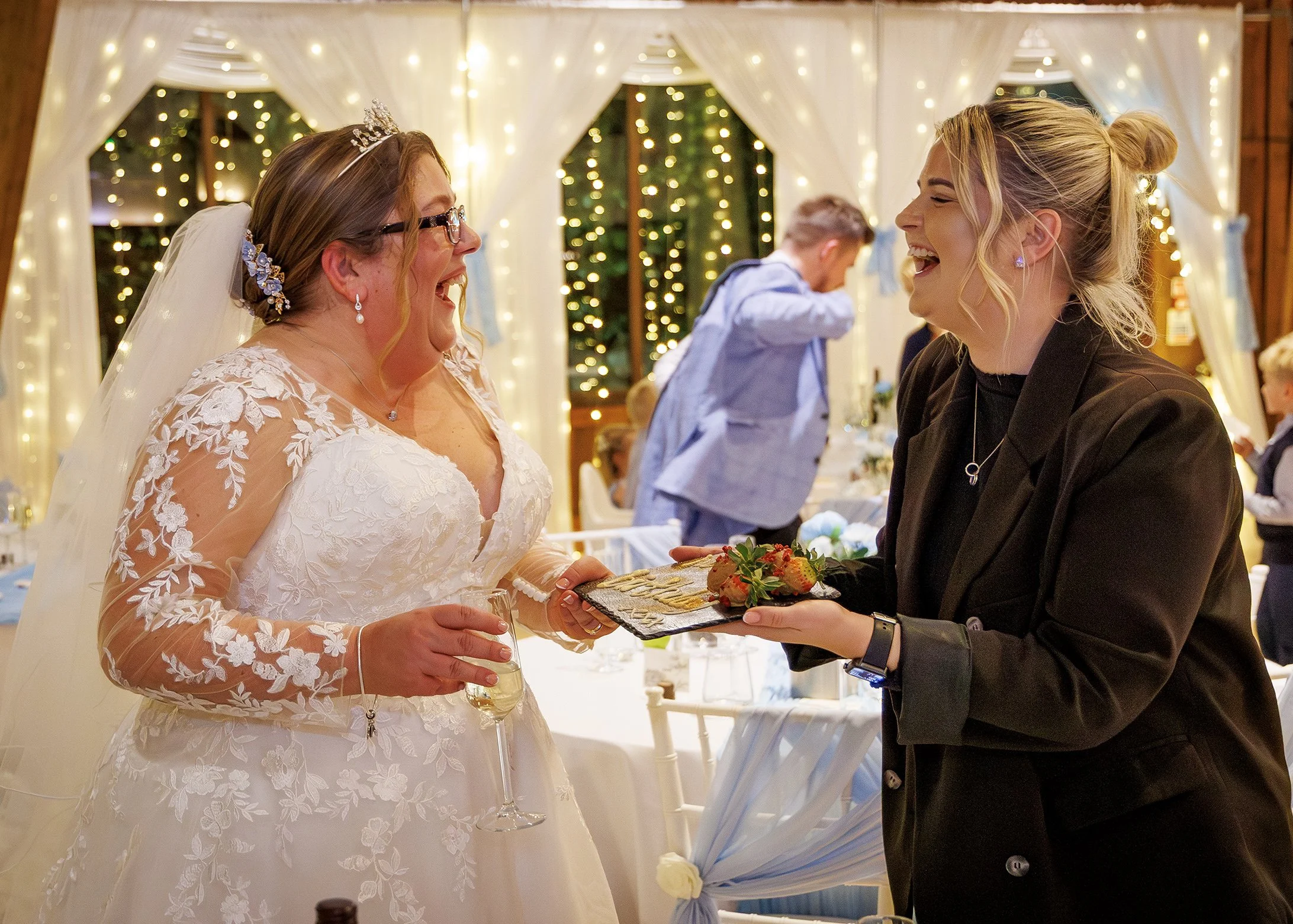 Candid Guest Moments at The Ravenswood | Michael Clement [9]