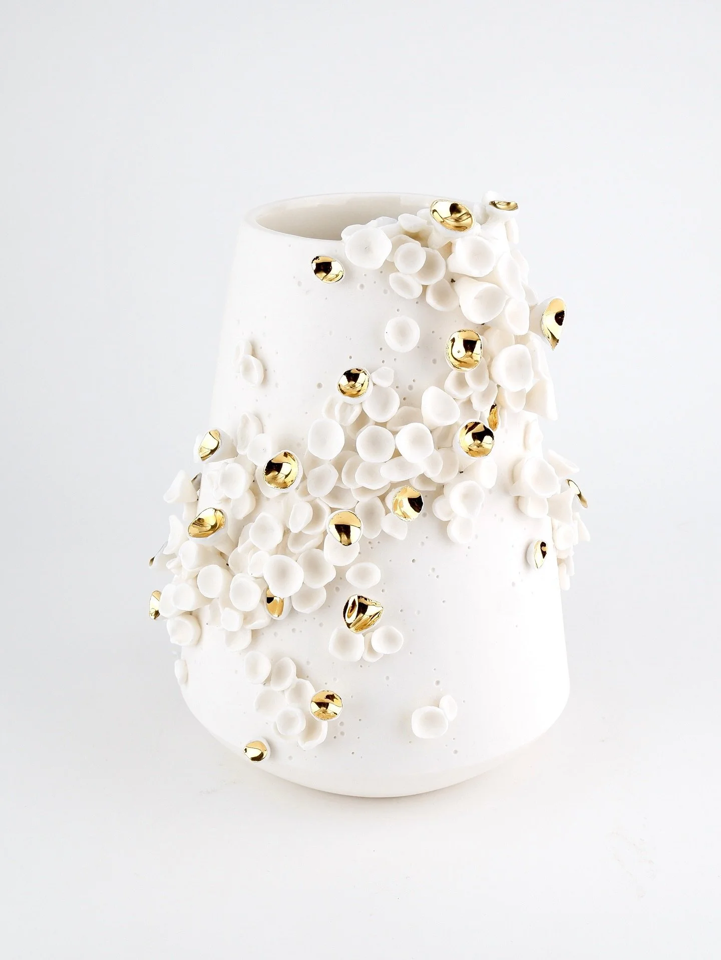 Excited to be sending some lichen vessels to @gardinershop in Toronto! Now that my group show has finished, I&rsquo;ll be packing up these 3 vessels today along with some other pots! I&rsquo;ve been looking at this gold and white one in my studio for