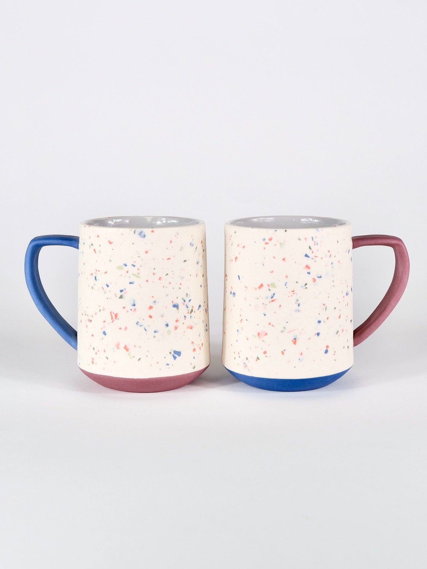 New! Mixed Confetti Mugs! 🎉
Previously when I first created this style last Spring, I only used 1 porcelain grog colour (or speckle). Before Warm &amp; Bright, I made a few special mugs with 4 grog colours. I think I&rsquo;m hooked 🤩🌈

These 2 are