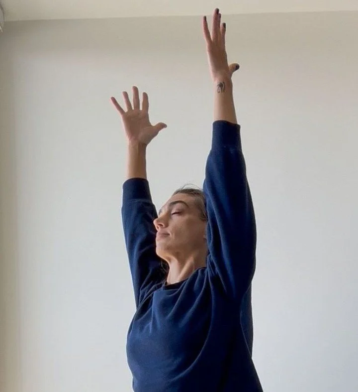 🕯️ READ THE CAPTION👇🏼⛲️🩵🪽
Change is excruciating when you think things are happening to you. Hardship is the lesson plan of life, and when you choose to look at things like they are outside, and need to be fixed - every part of your life suffers