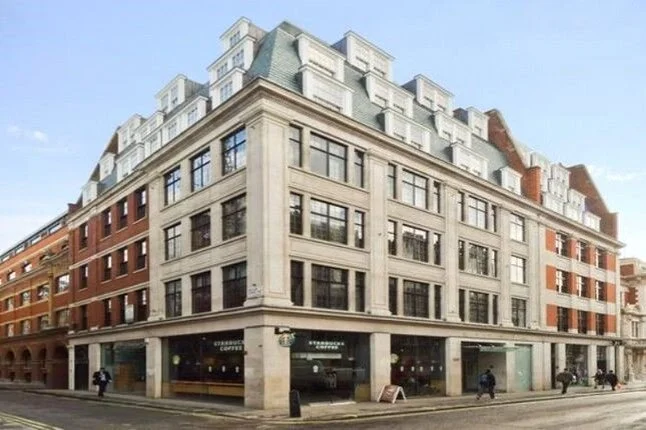 5. Paramount House 3.jpg