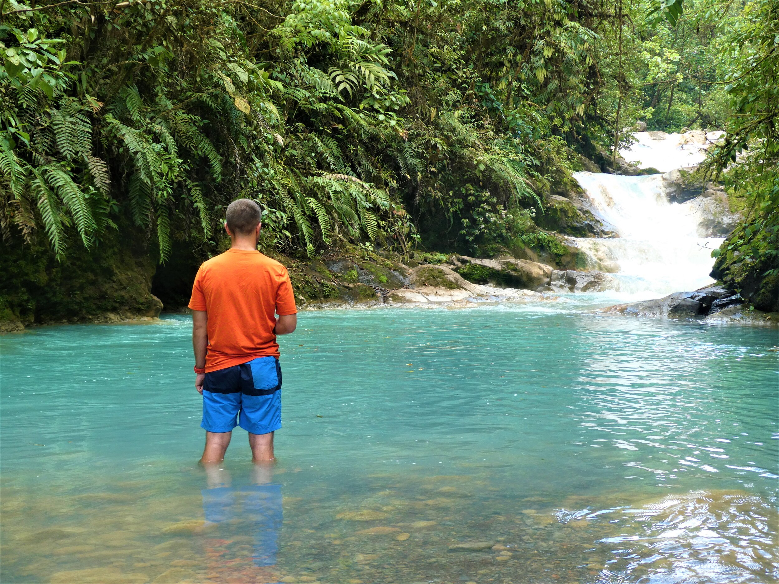 blue falls of bajos del toro costa rica