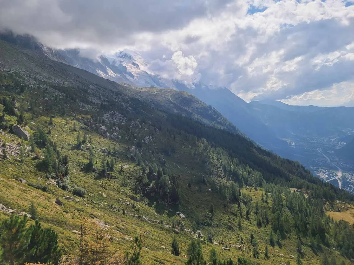 A view of Mont Blanc and the Plan de l'Aiguille from the Grand Balcon Nord trail