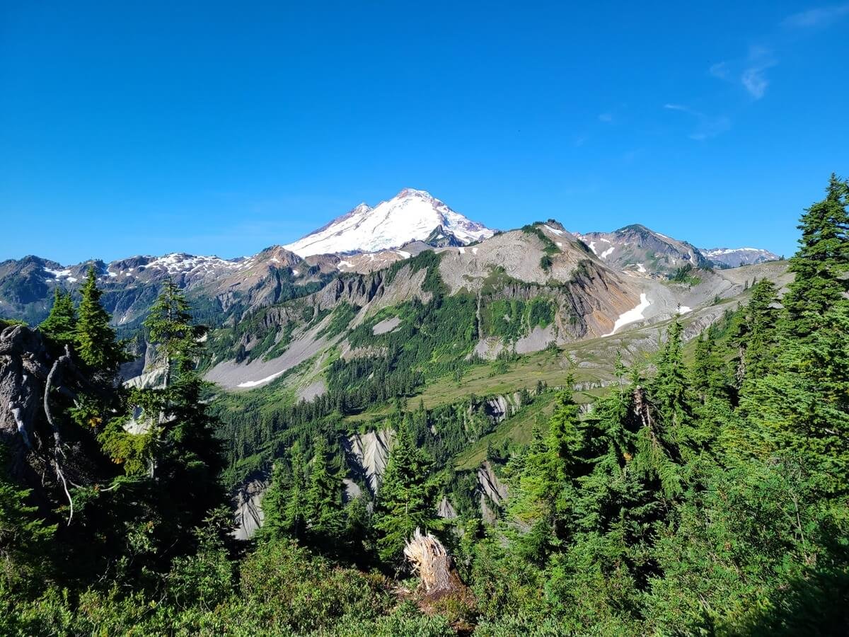 7 Epic Hikes Near Mount Baker in Washington — Dirty Shoes & Epic Views