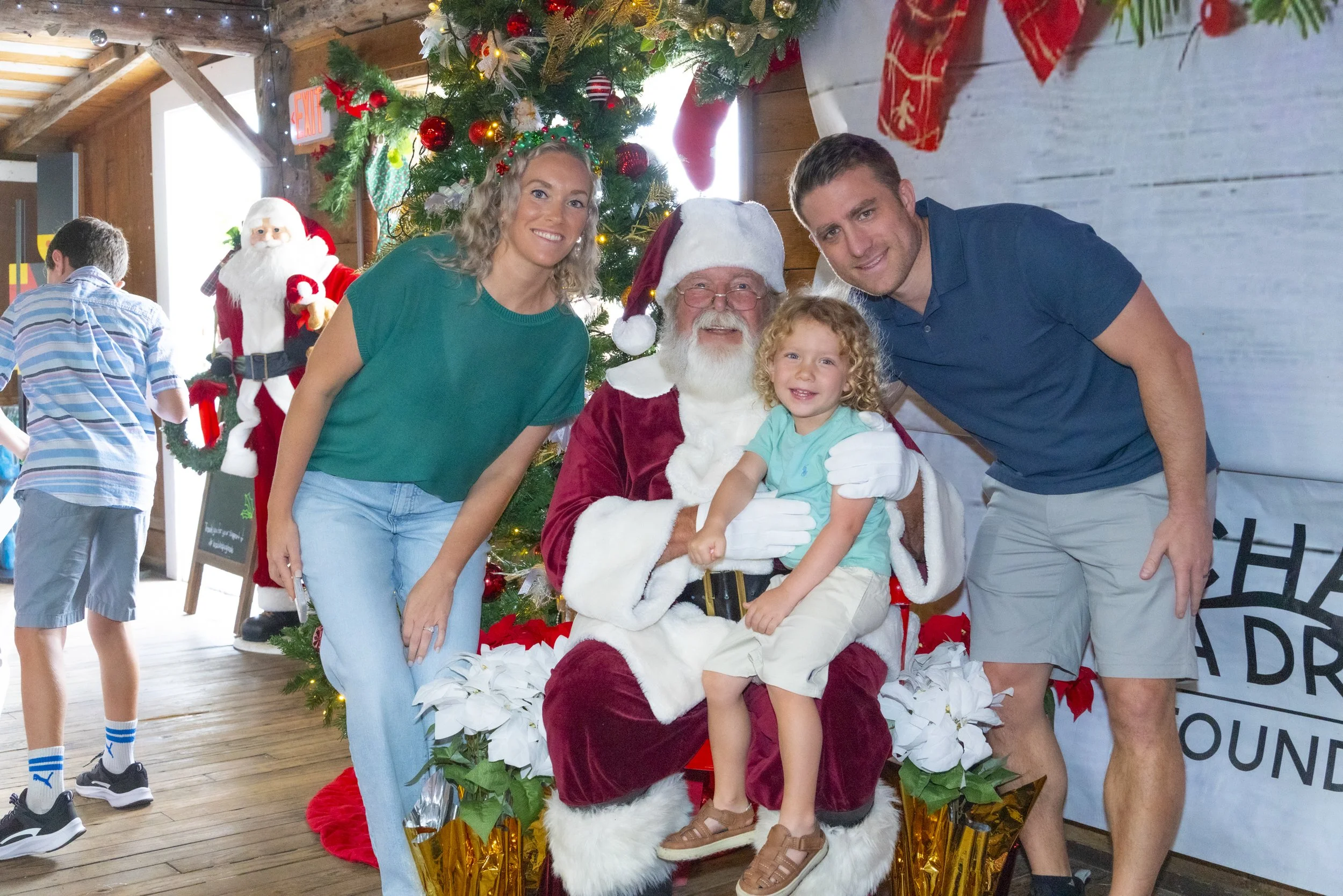 Chasin A dream Santa133 WEB .jpg